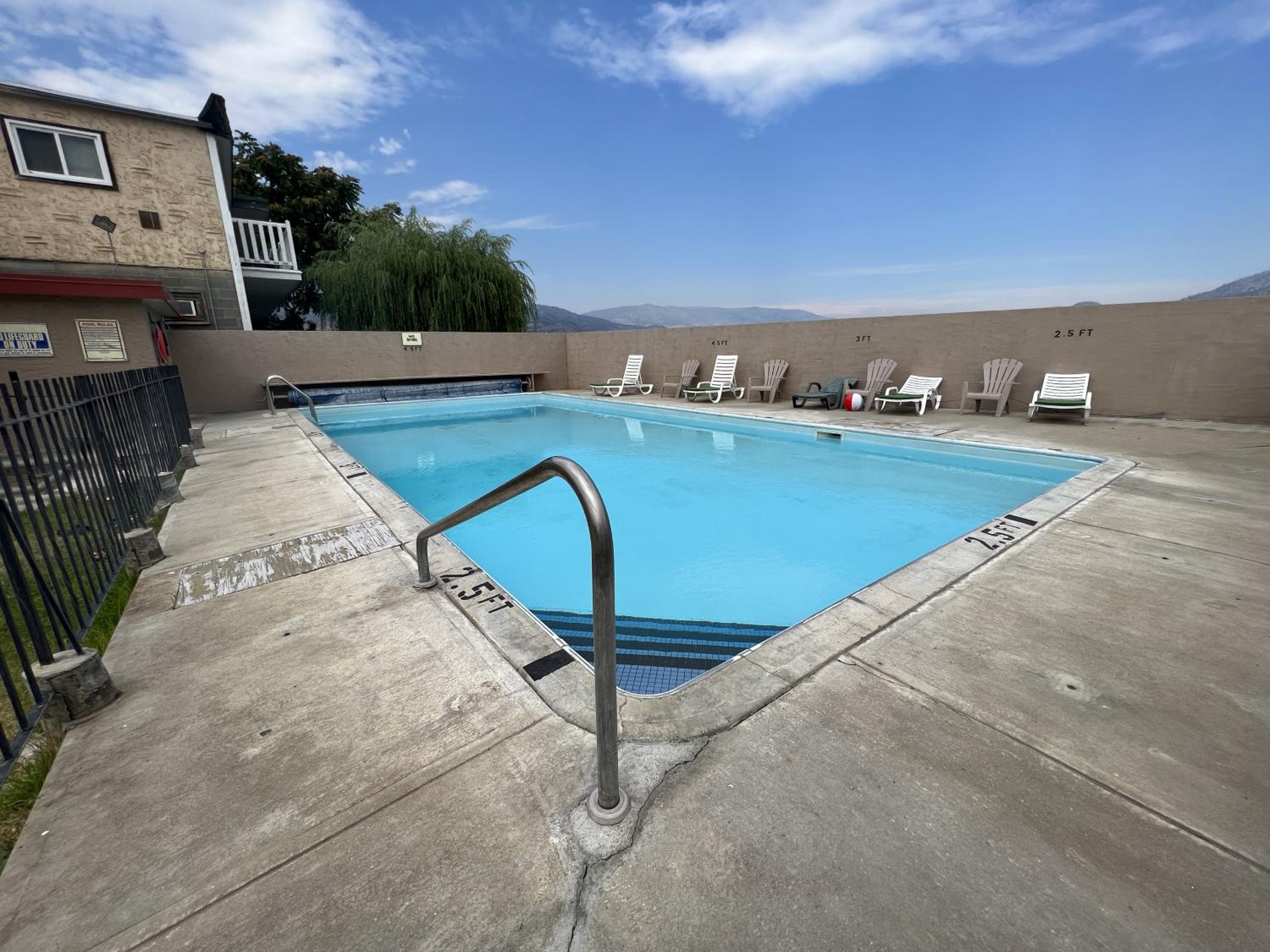 Falcon Resort