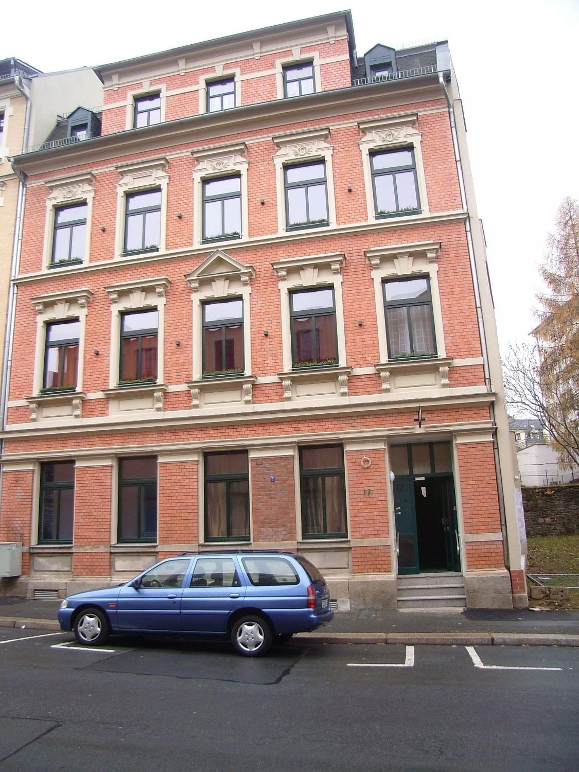 Photo 10