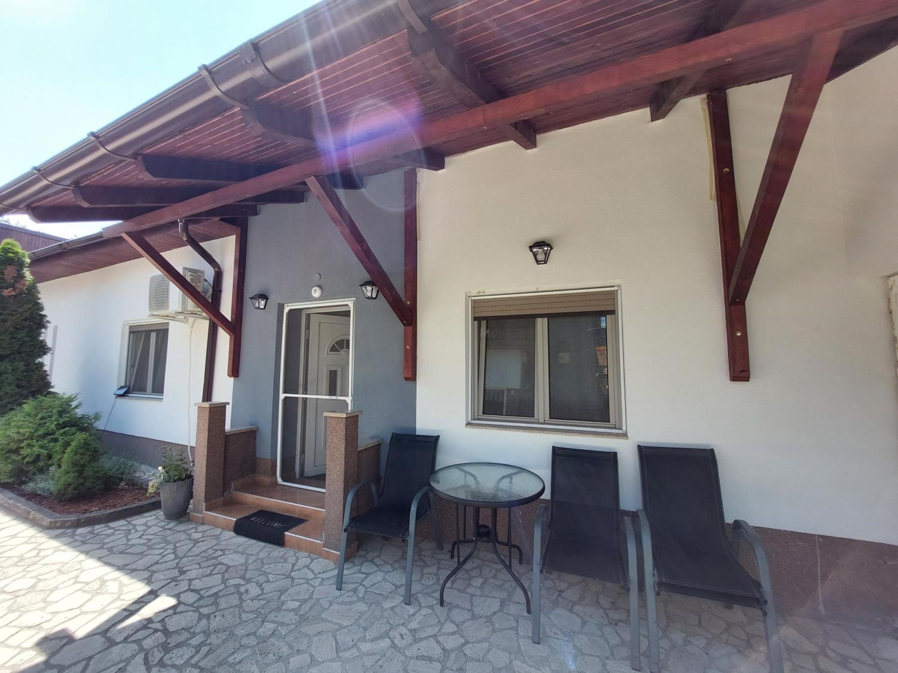 Cozy, quiet & family friendly in Arad view 4