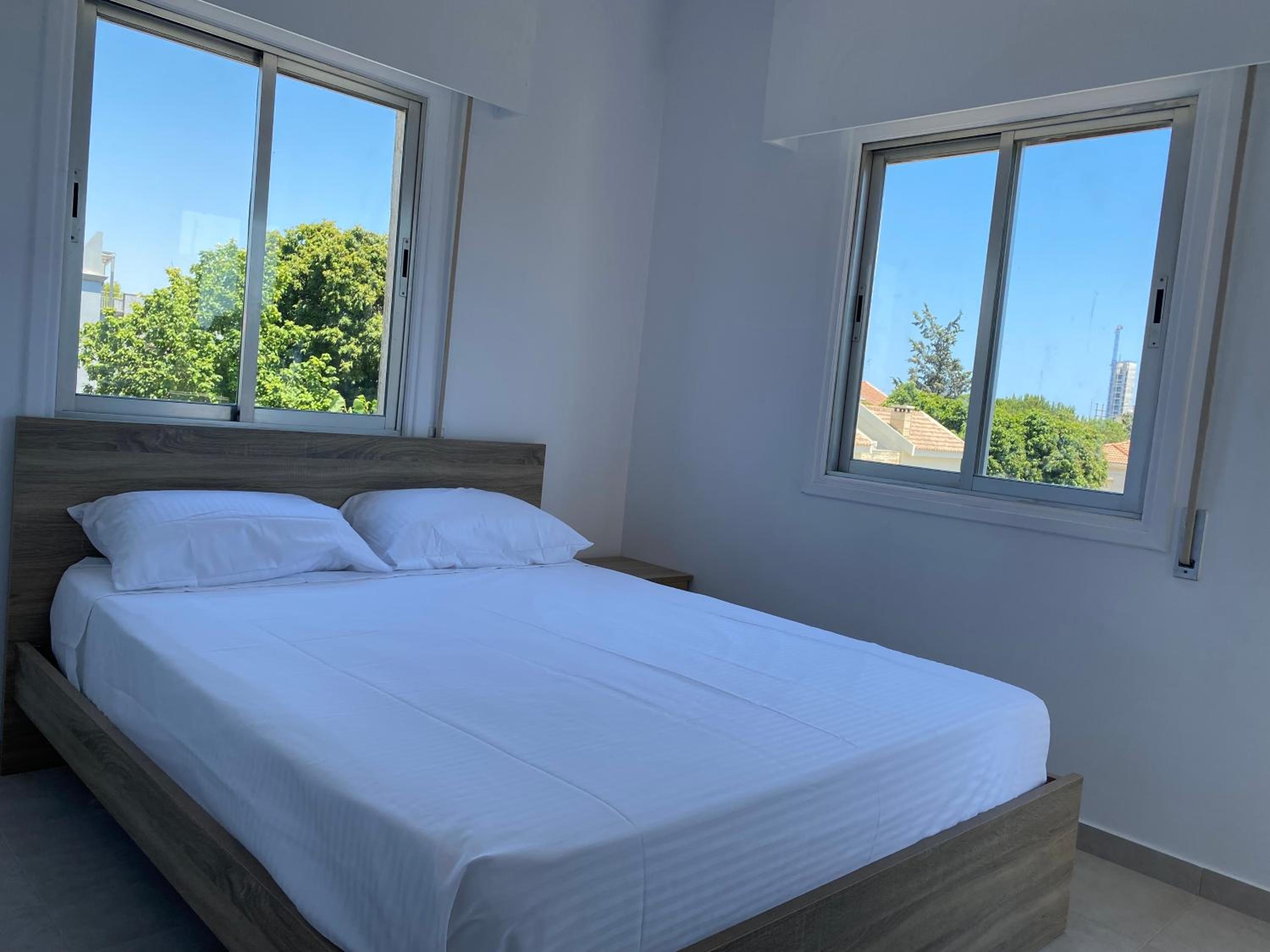 1-bedroom apartment with view view 5