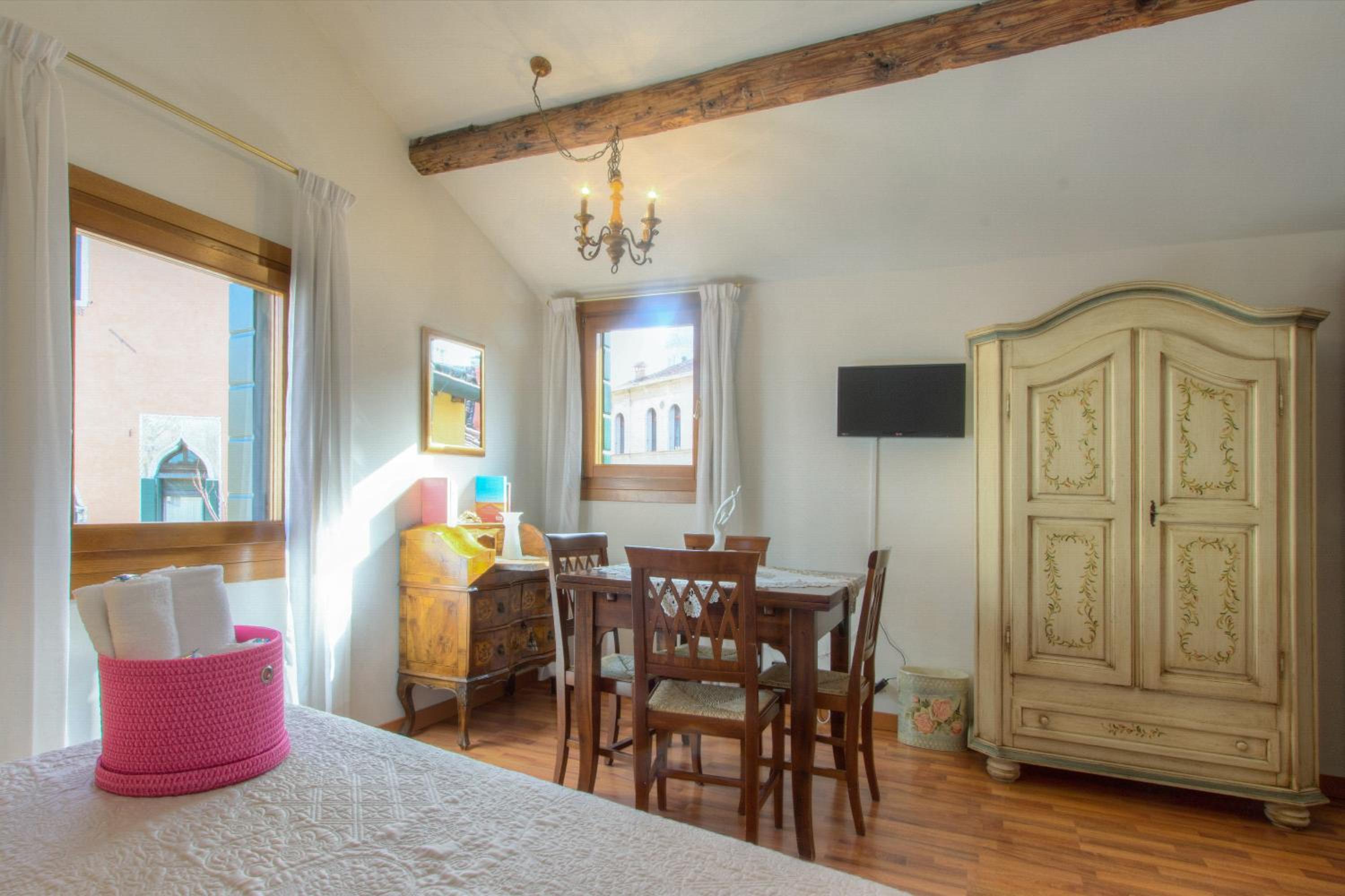Residenza de l'Osmarin Suites