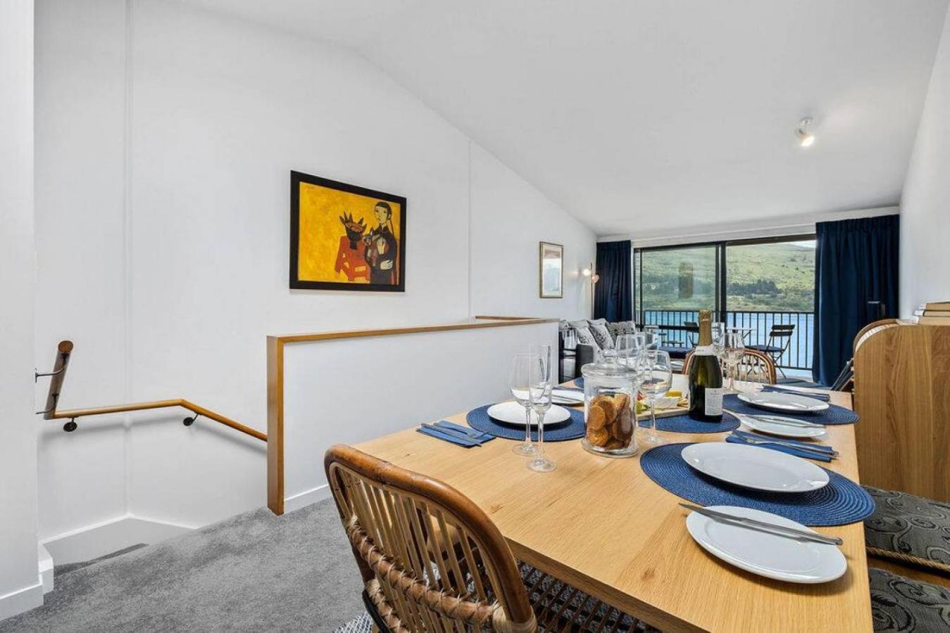 Misty Lakes - Lakefront Apartment view 5
