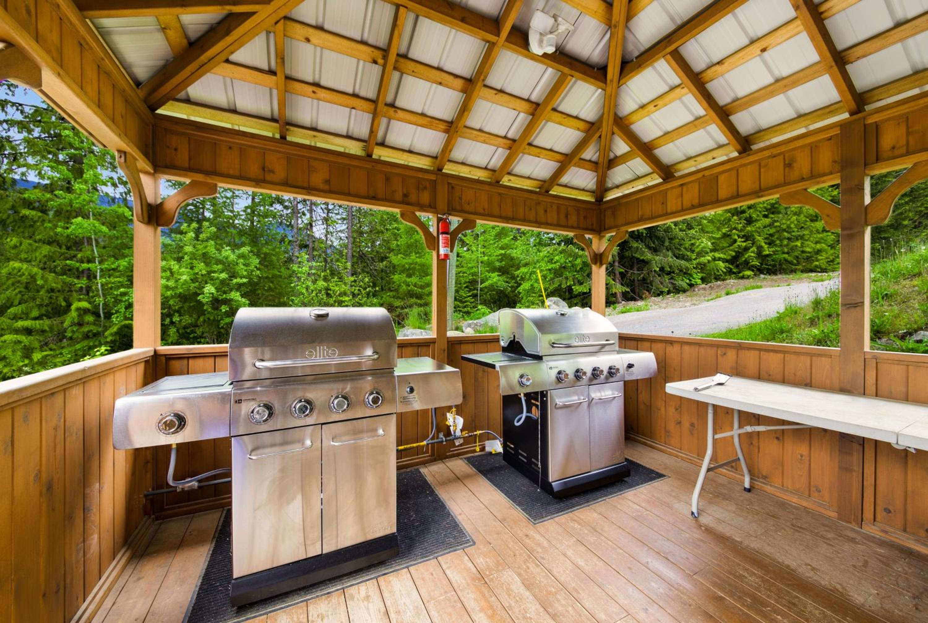 Kootenay Lakeview Resort BW Signature Collection