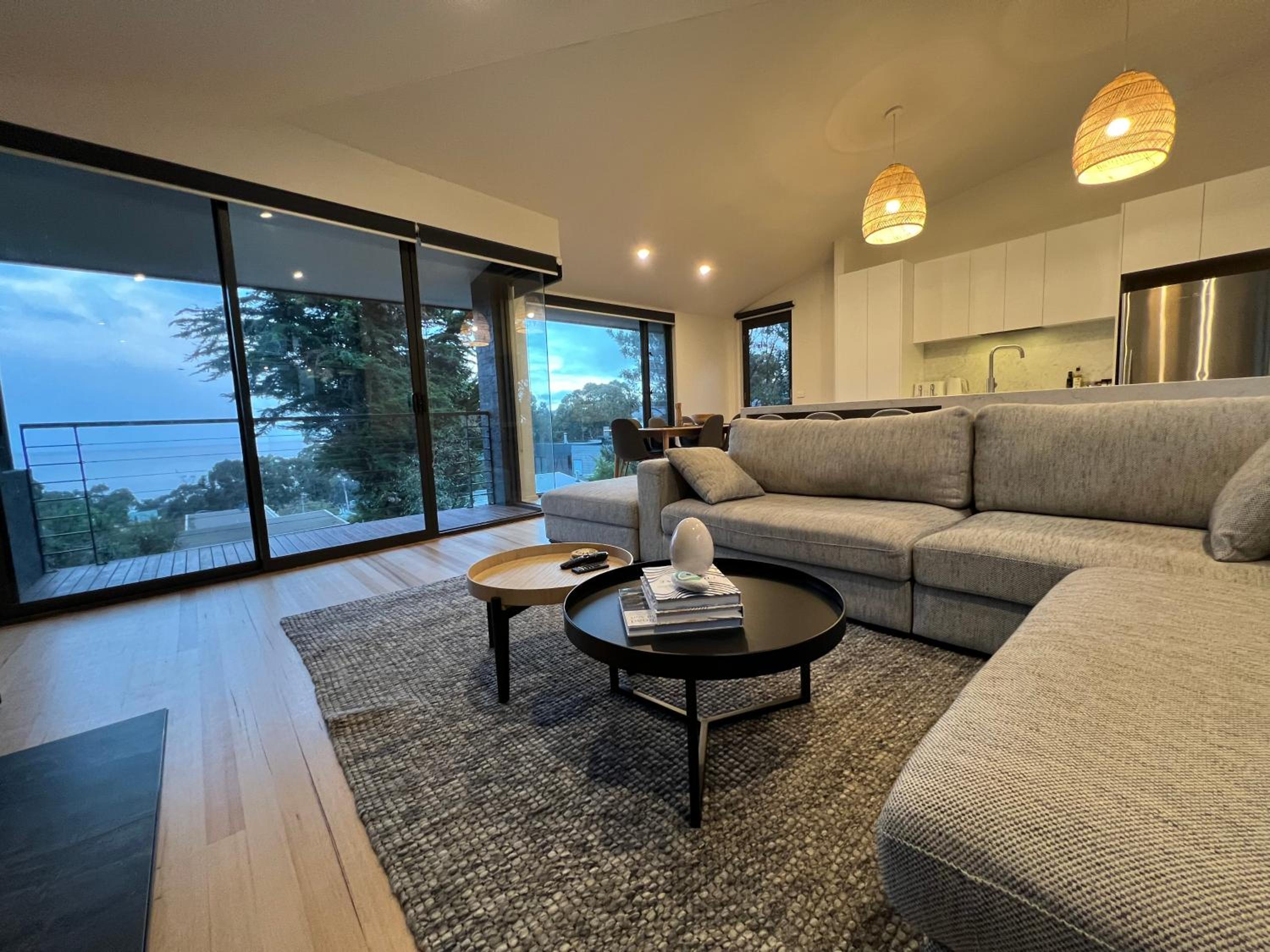 Architect designed 4 bedroom with ocean views from every room