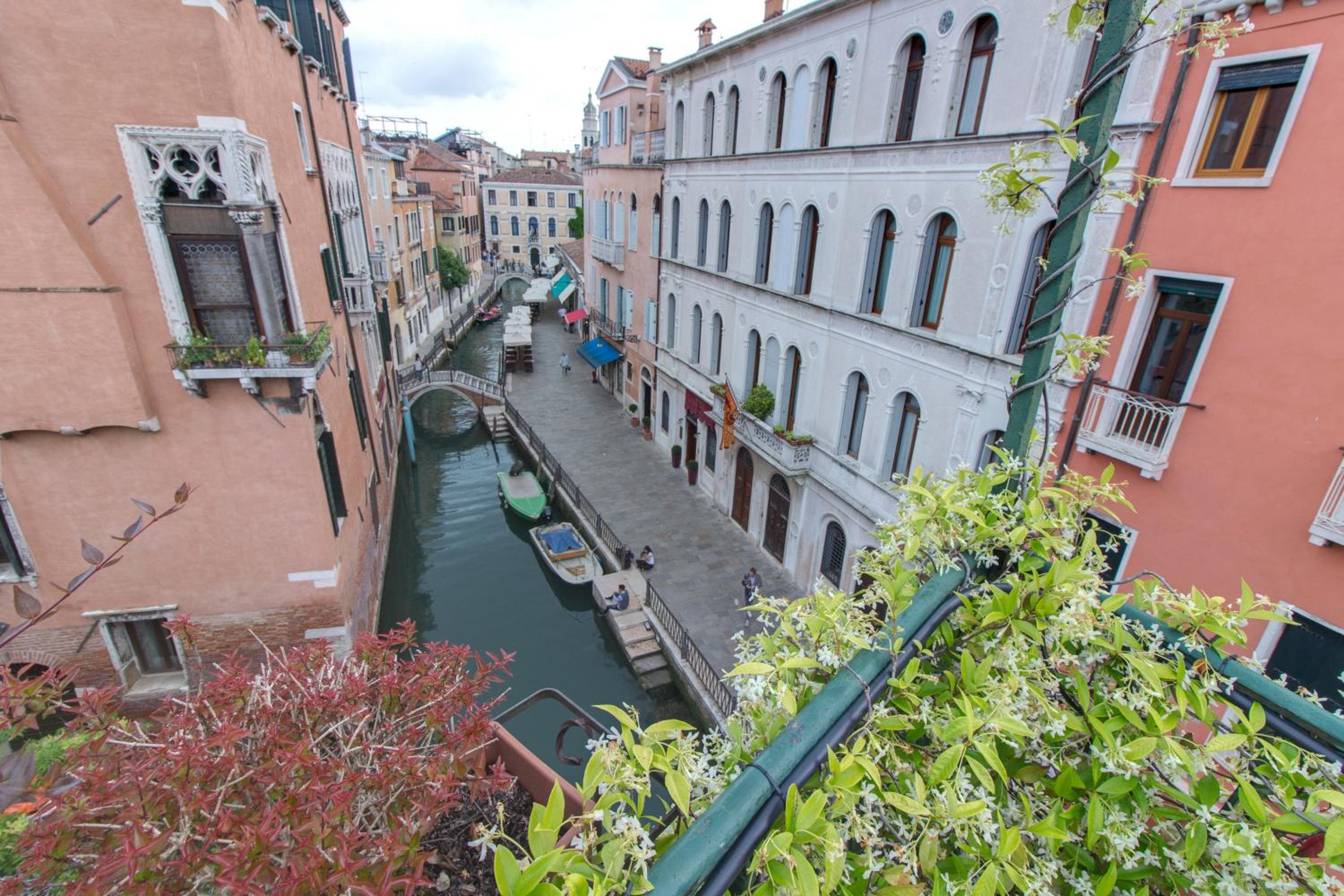Residenza de l'Osmarin Suites