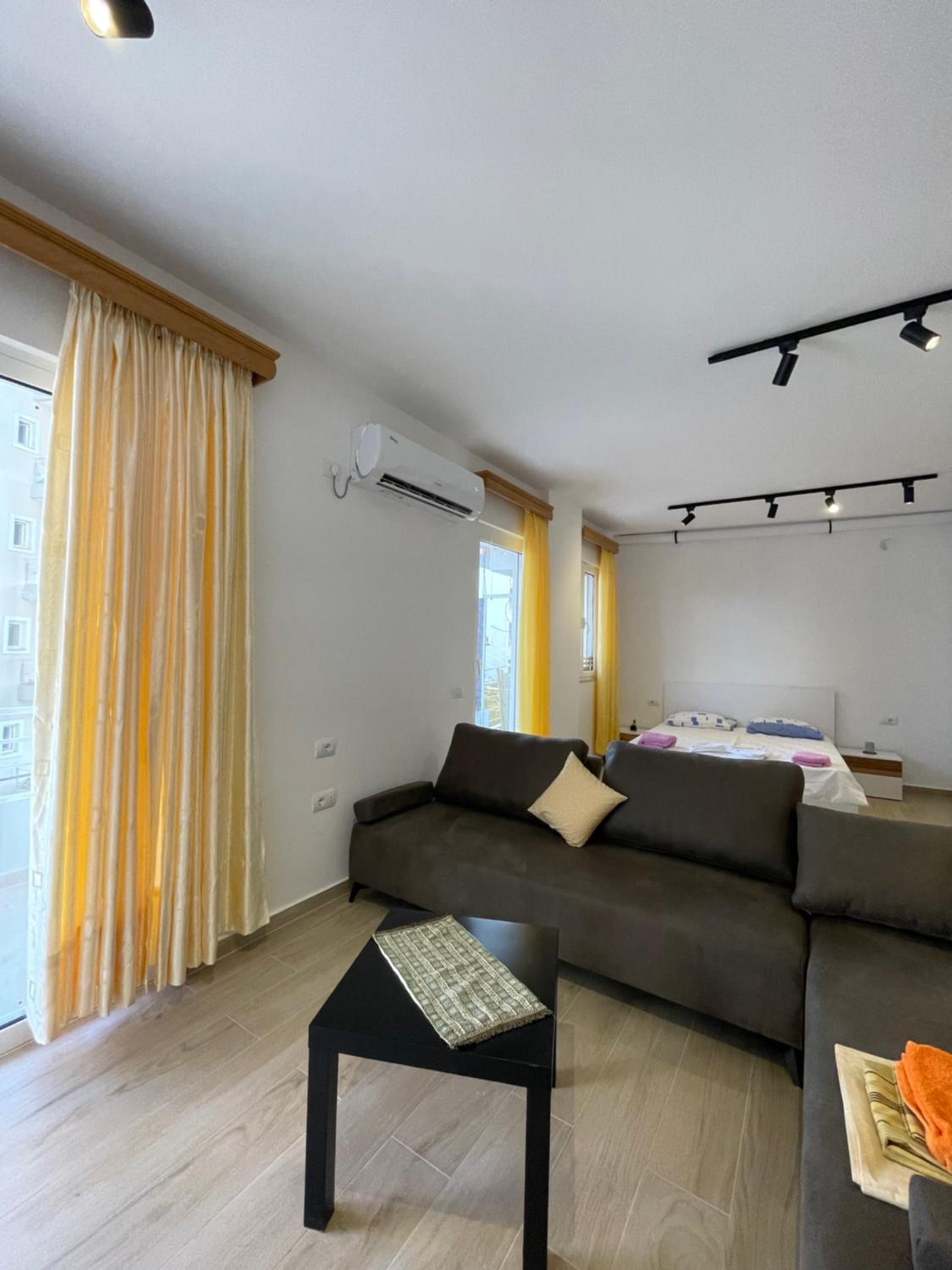 Studio Apartment photo 2