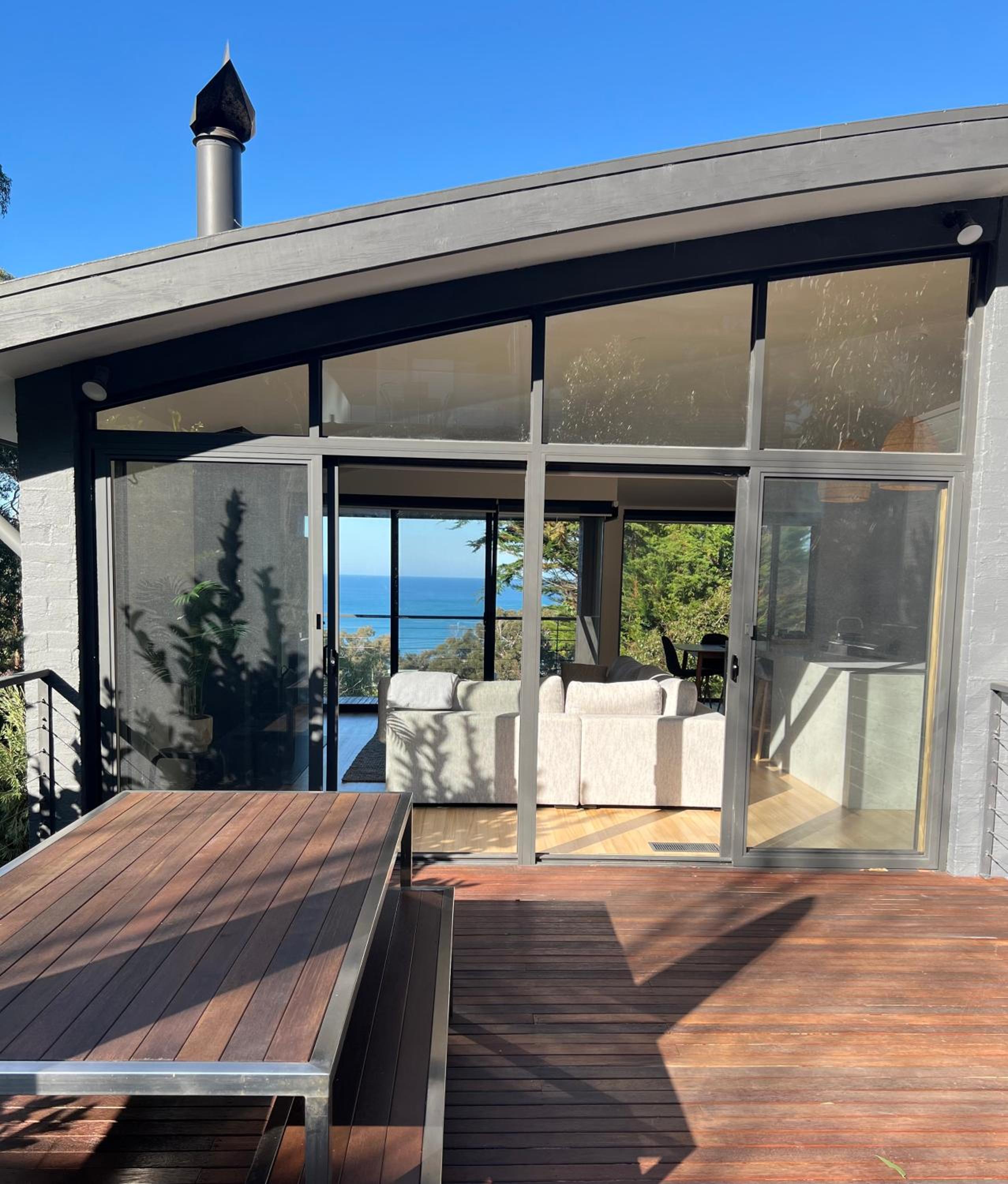 Architect designed 4 bedroom with ocean views from every room