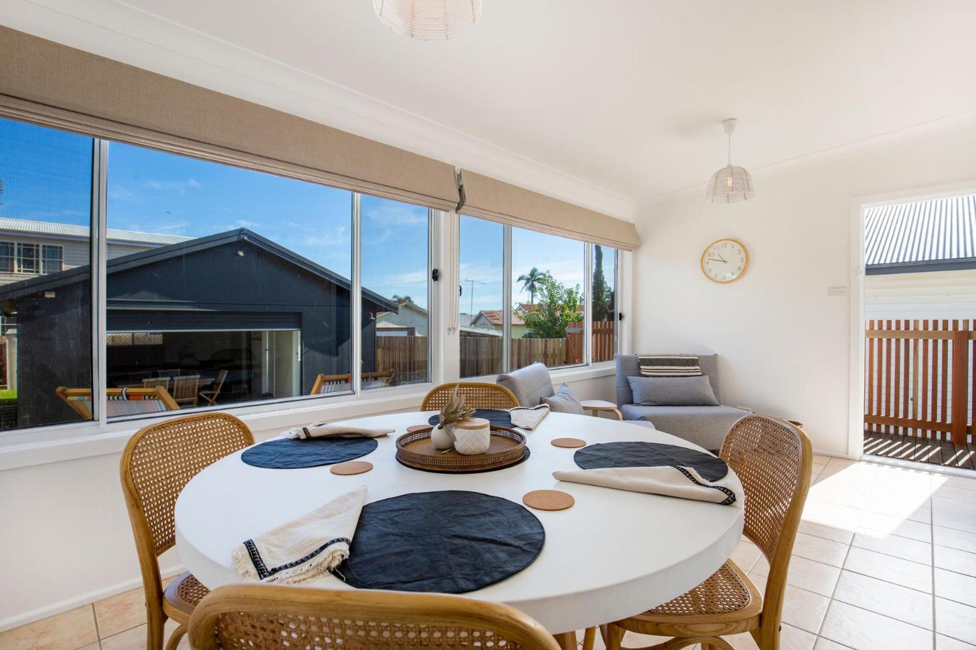 Fishery Road Cottage Pet Friendly 2 Mins Walk to Beach