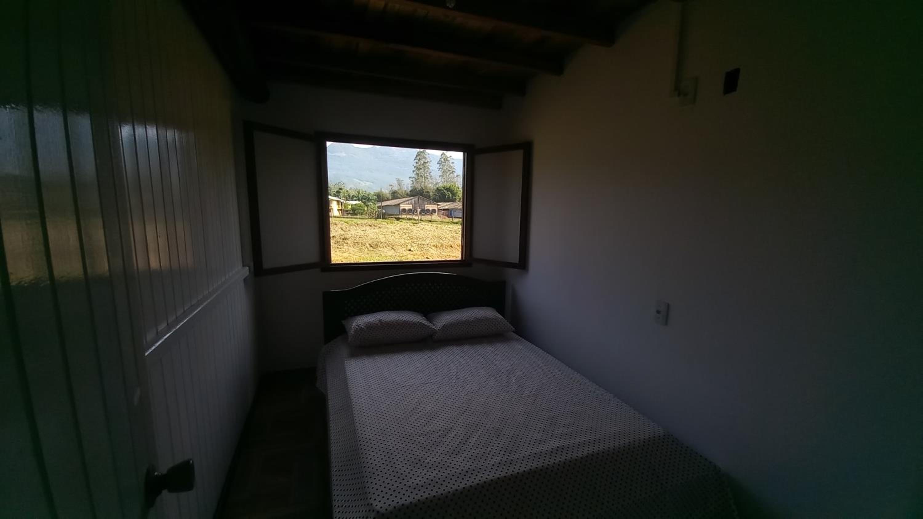 Hostel e Camping Vale Mirante da Rocha