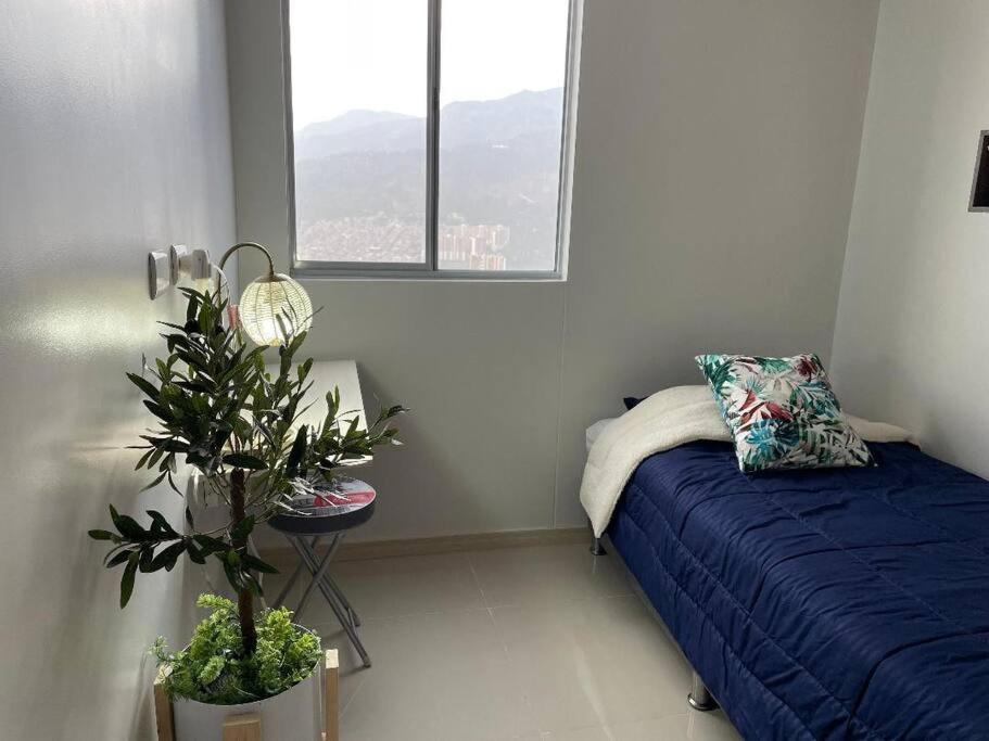 New Lovely 3 bedroom condo with an AWESOME view! view 4