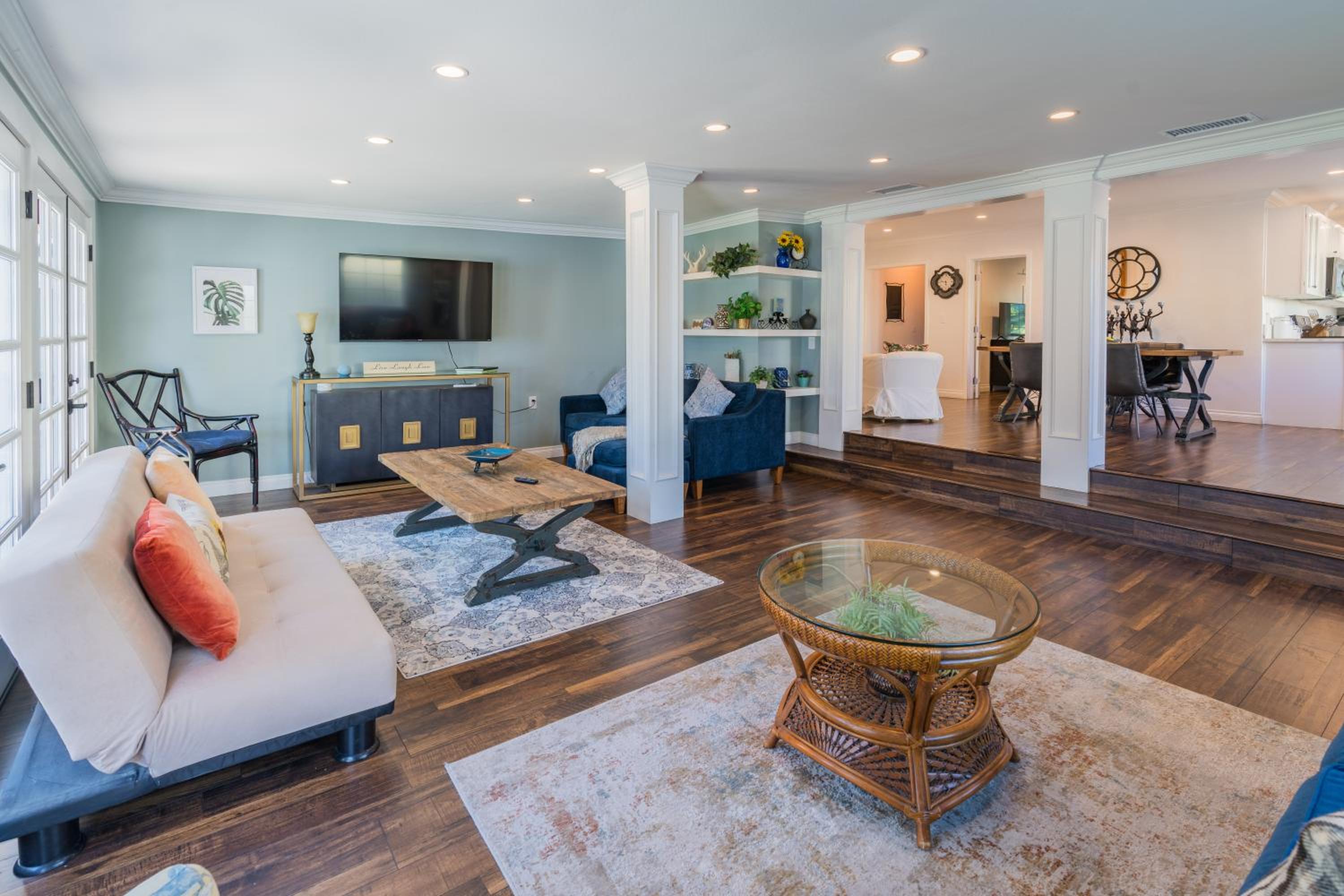 Le Bleu House - Newly Designed 3BR HOUSE & POOL by Topanga