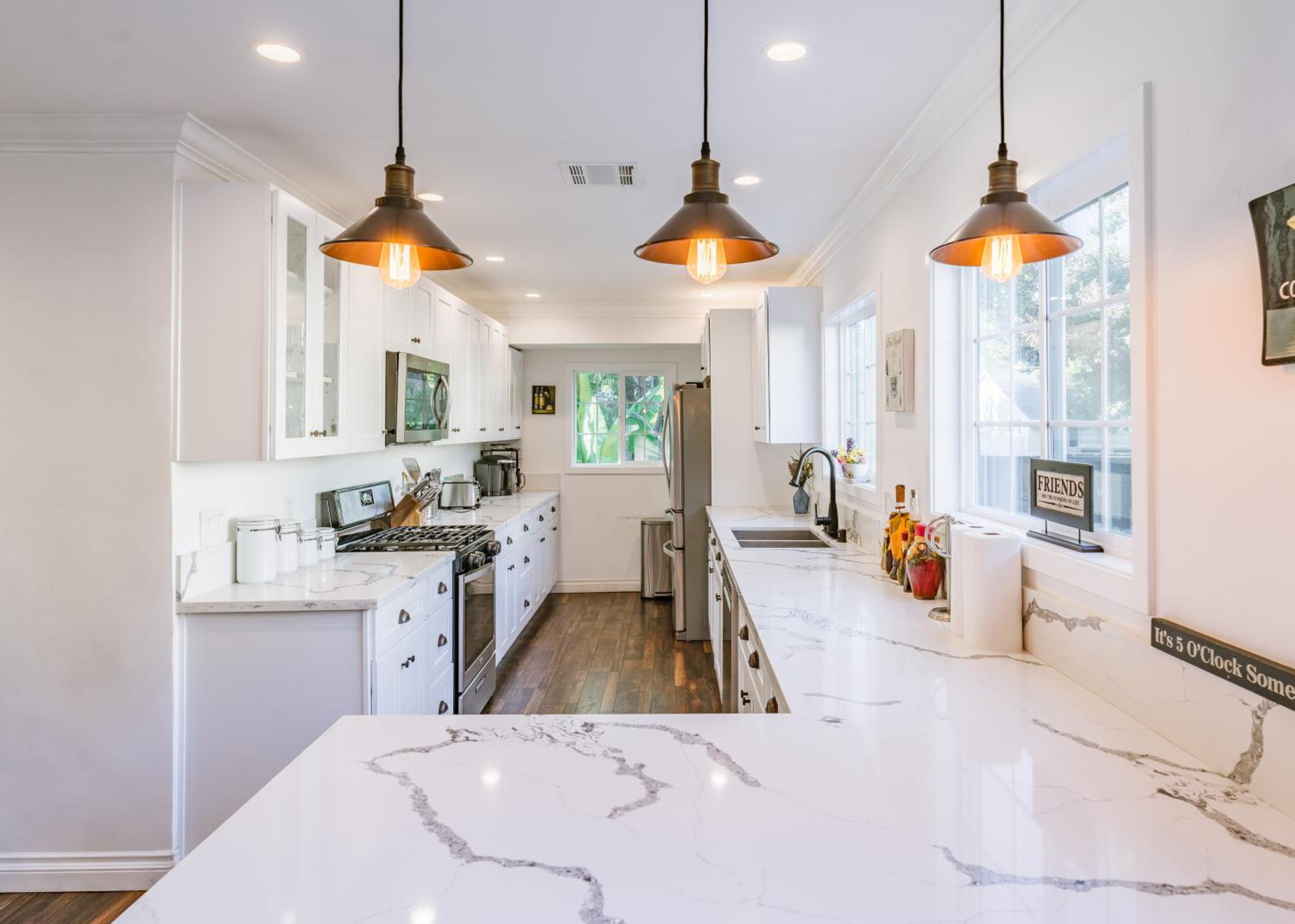 Le Bleu House - Newly Designed 3BR HOUSE & POOL by Topanga