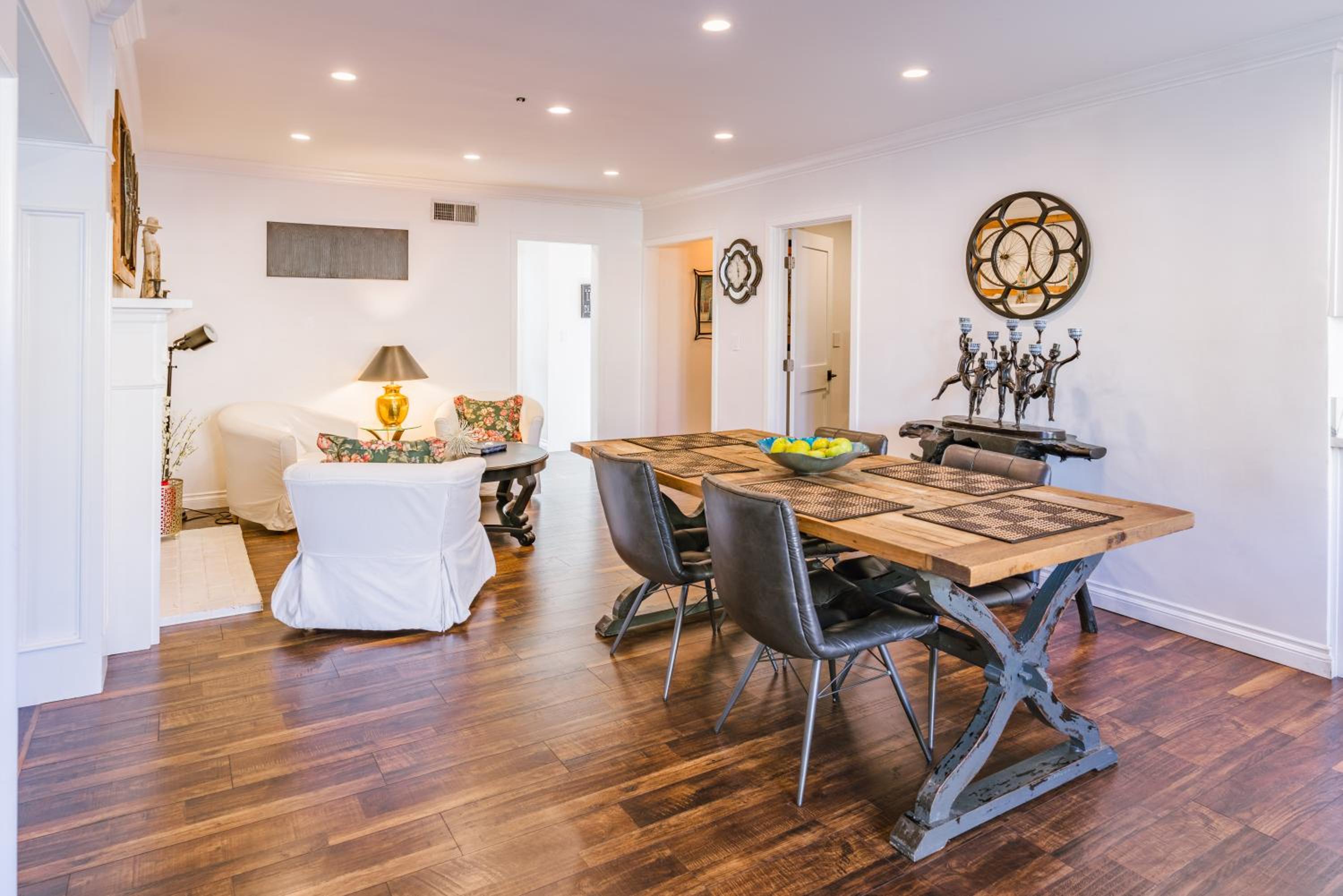 Le Bleu House - Newly Designed 3BR HOUSE & POOL by Topanga
