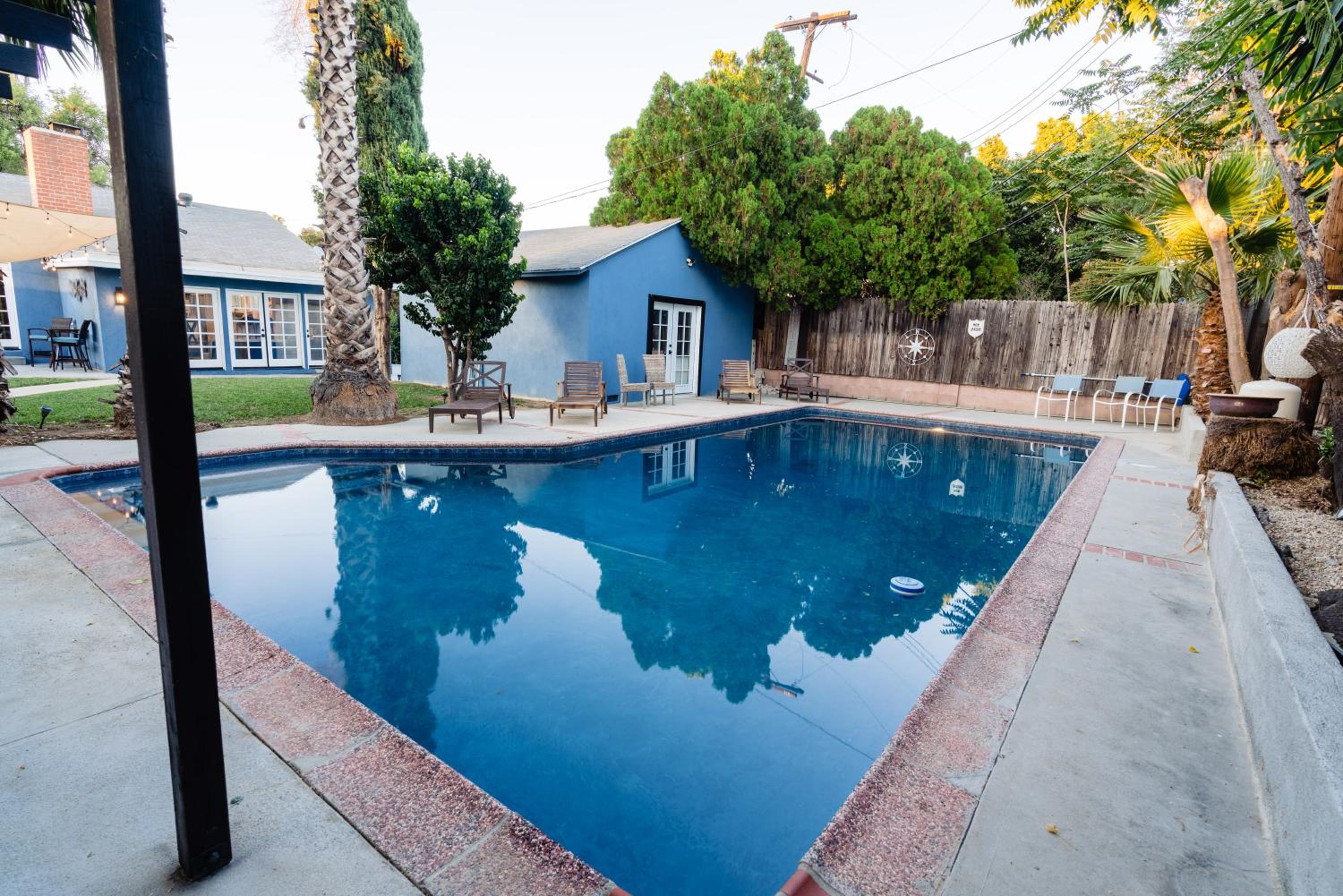 Le Bleu House - Newly Designed 3BR HOUSE & POOL by Topanga