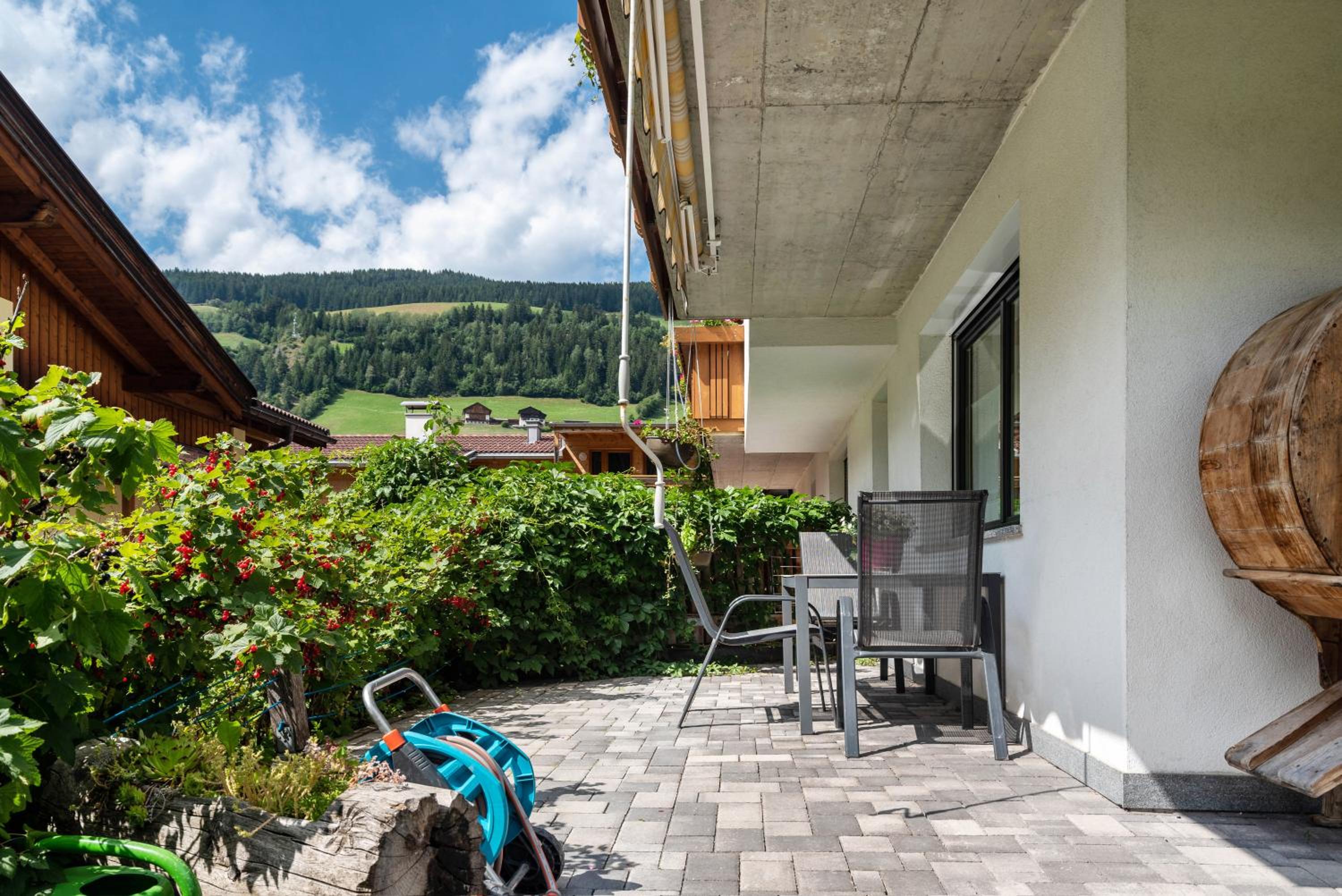 Hilber Sass Rigais view 3