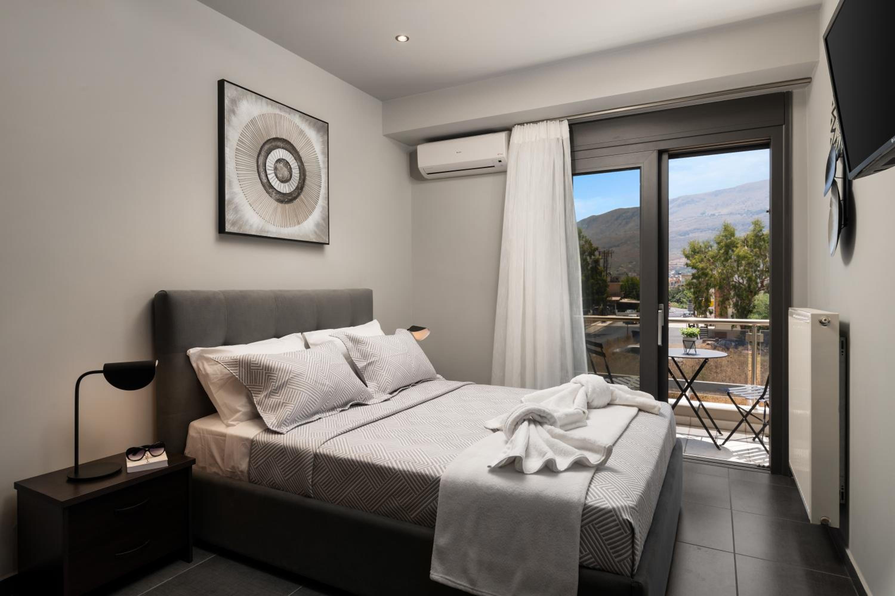 Delight Luxury Residences - Souda view 5