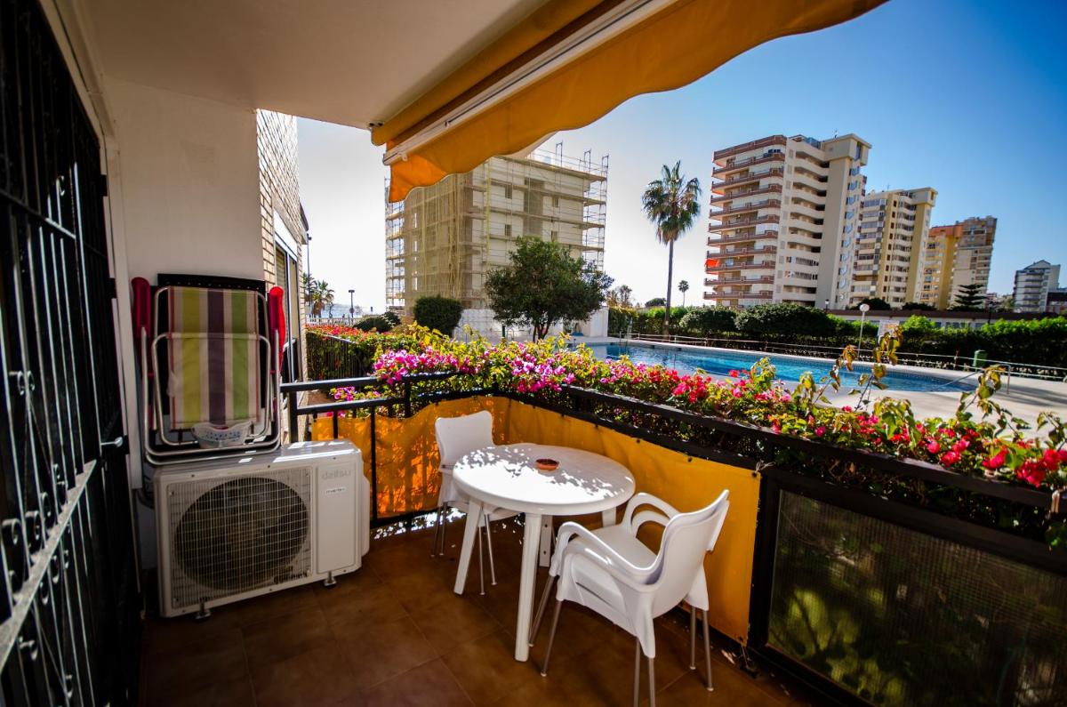 Fuengirola playa beachfront photo 5
