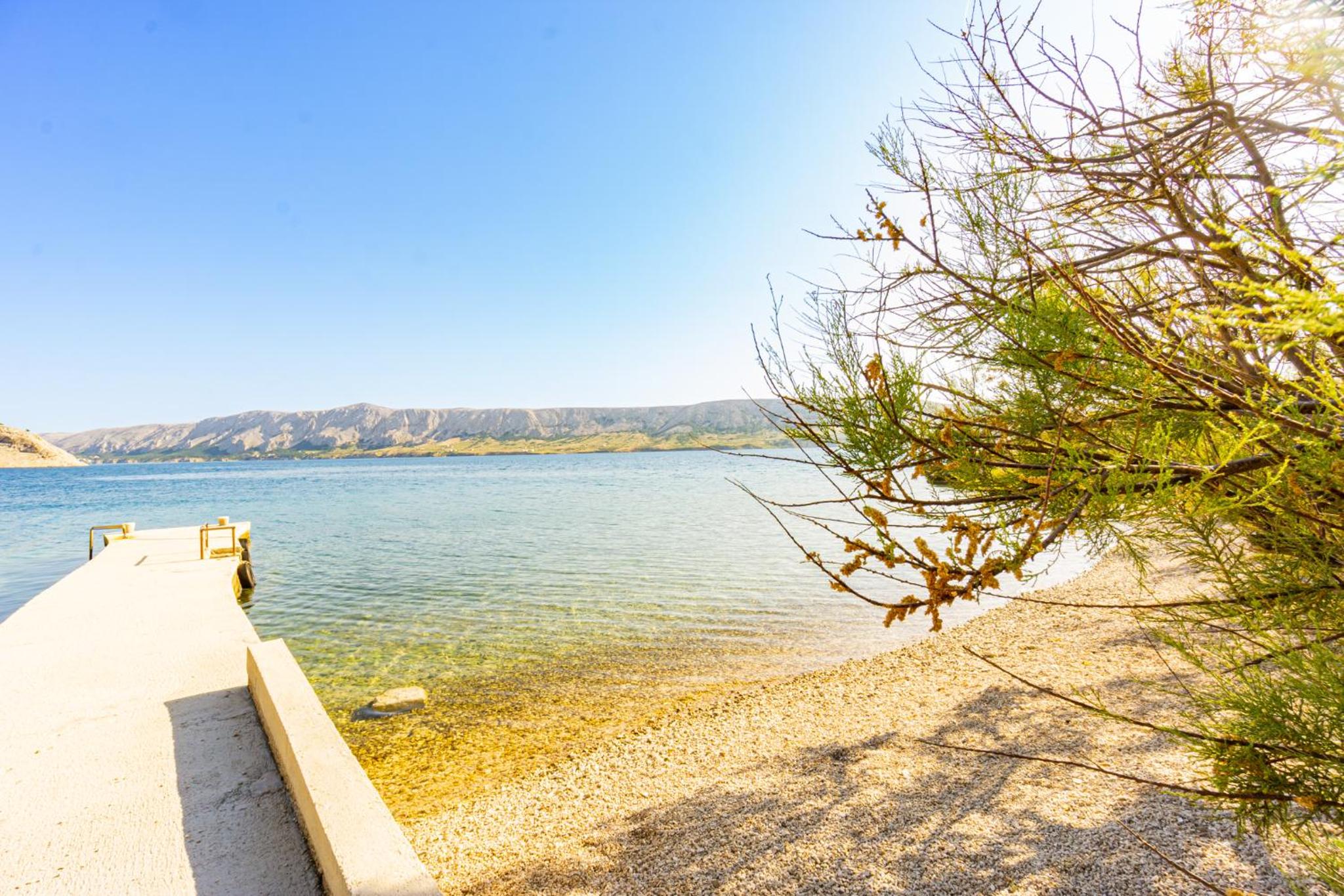 Bepic Quiet location on a beautiful bay