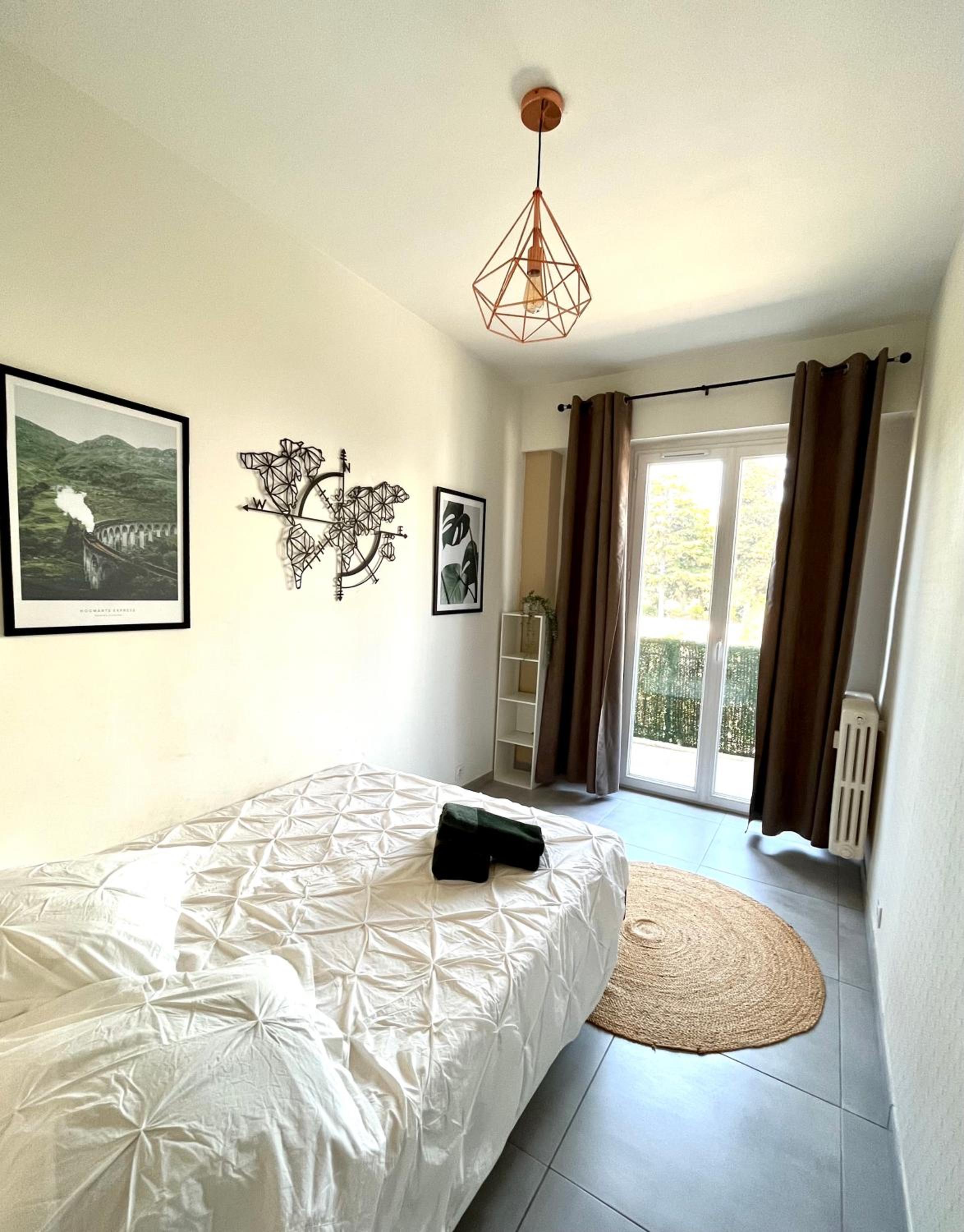 2 Bedrooms - Sea View Apartment photo 3