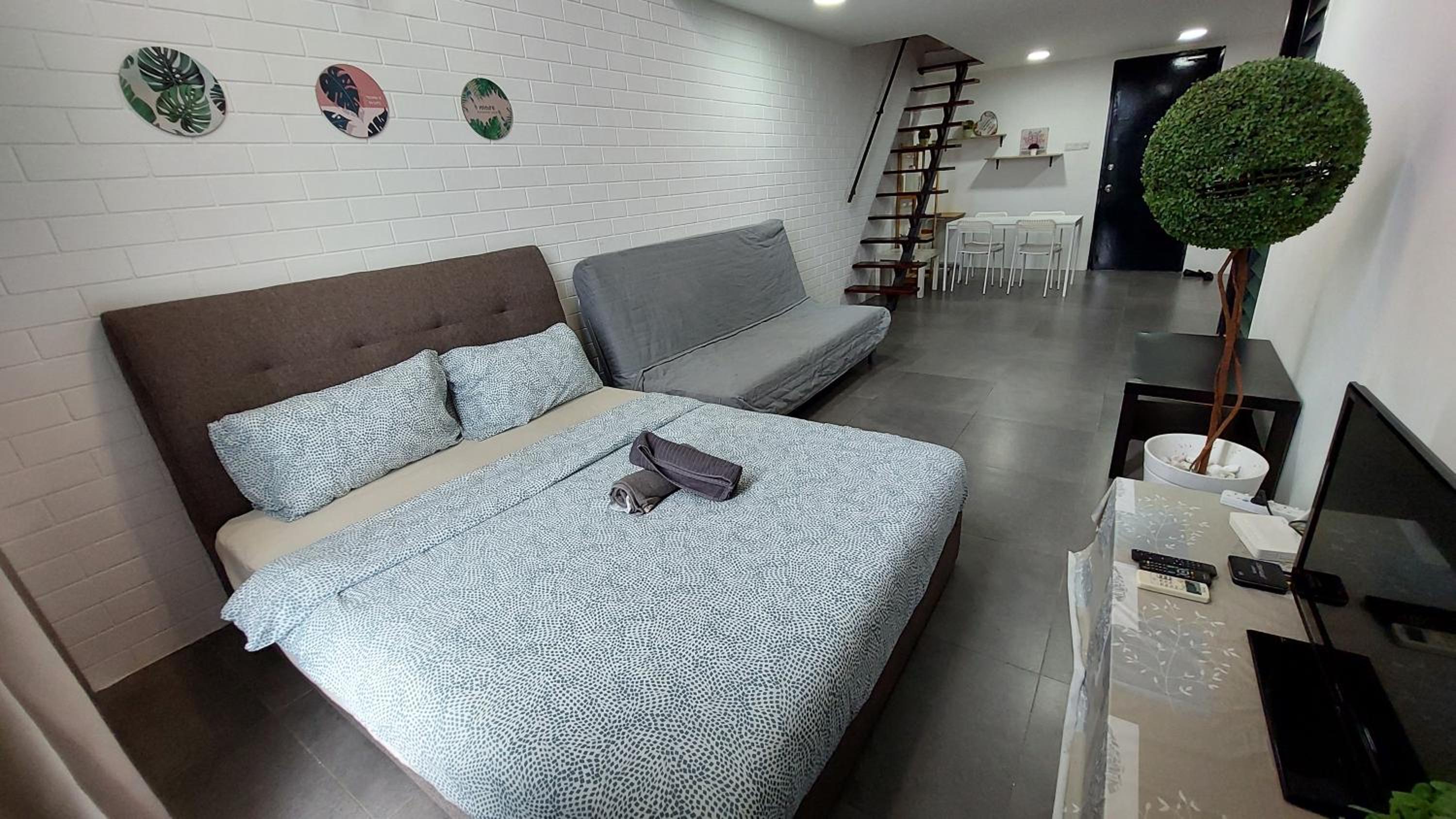 Inspired Homes, Empire Duplex#2, 6pax photo 1