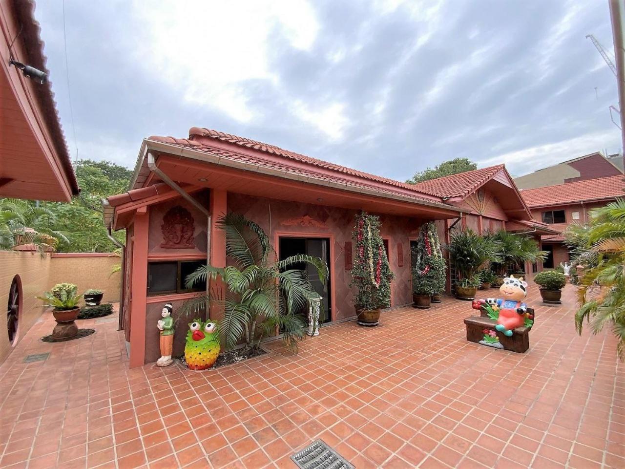 Magadan Residence