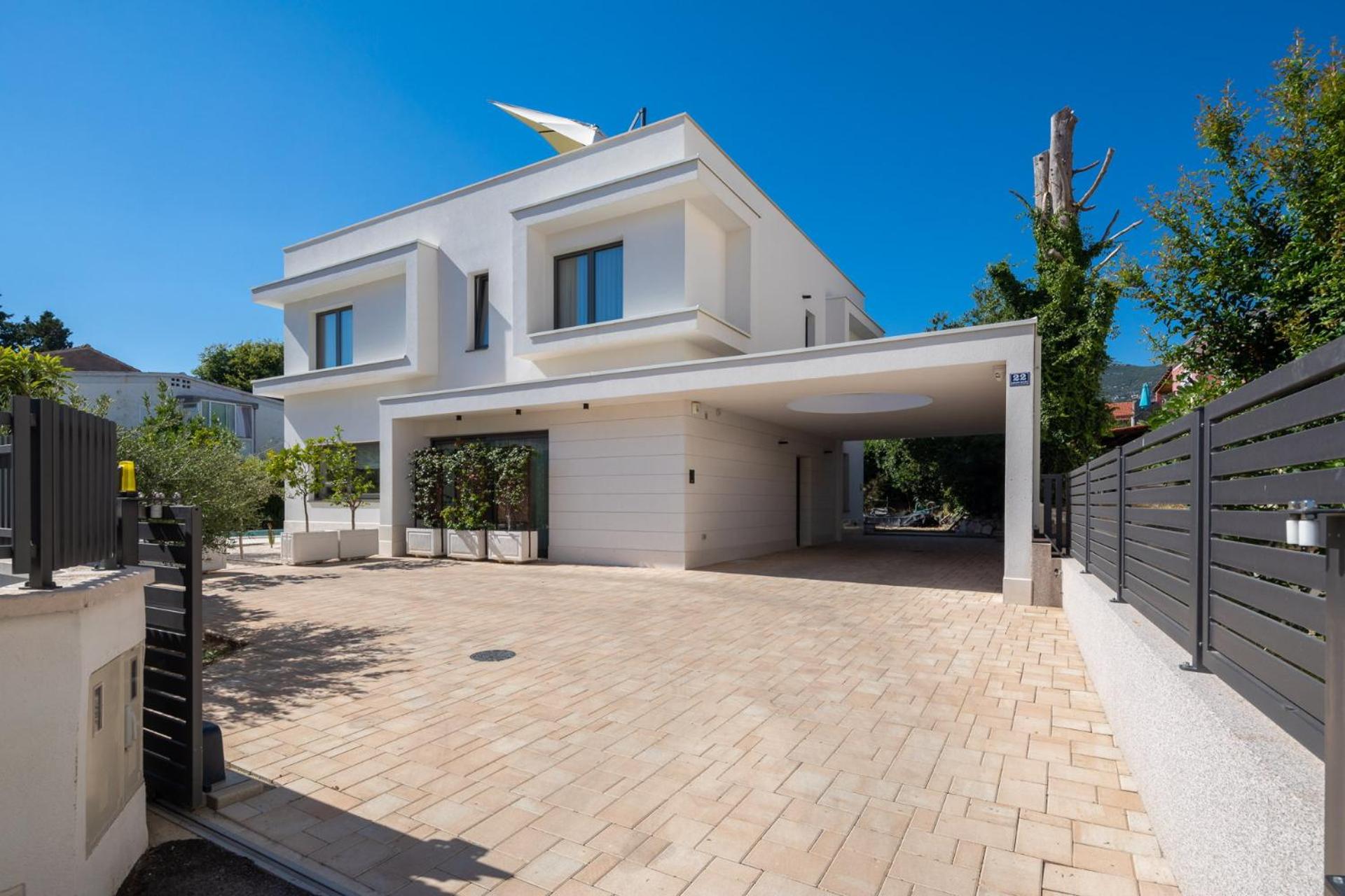 Luxury Villa Cippico XXII with Pool view 4