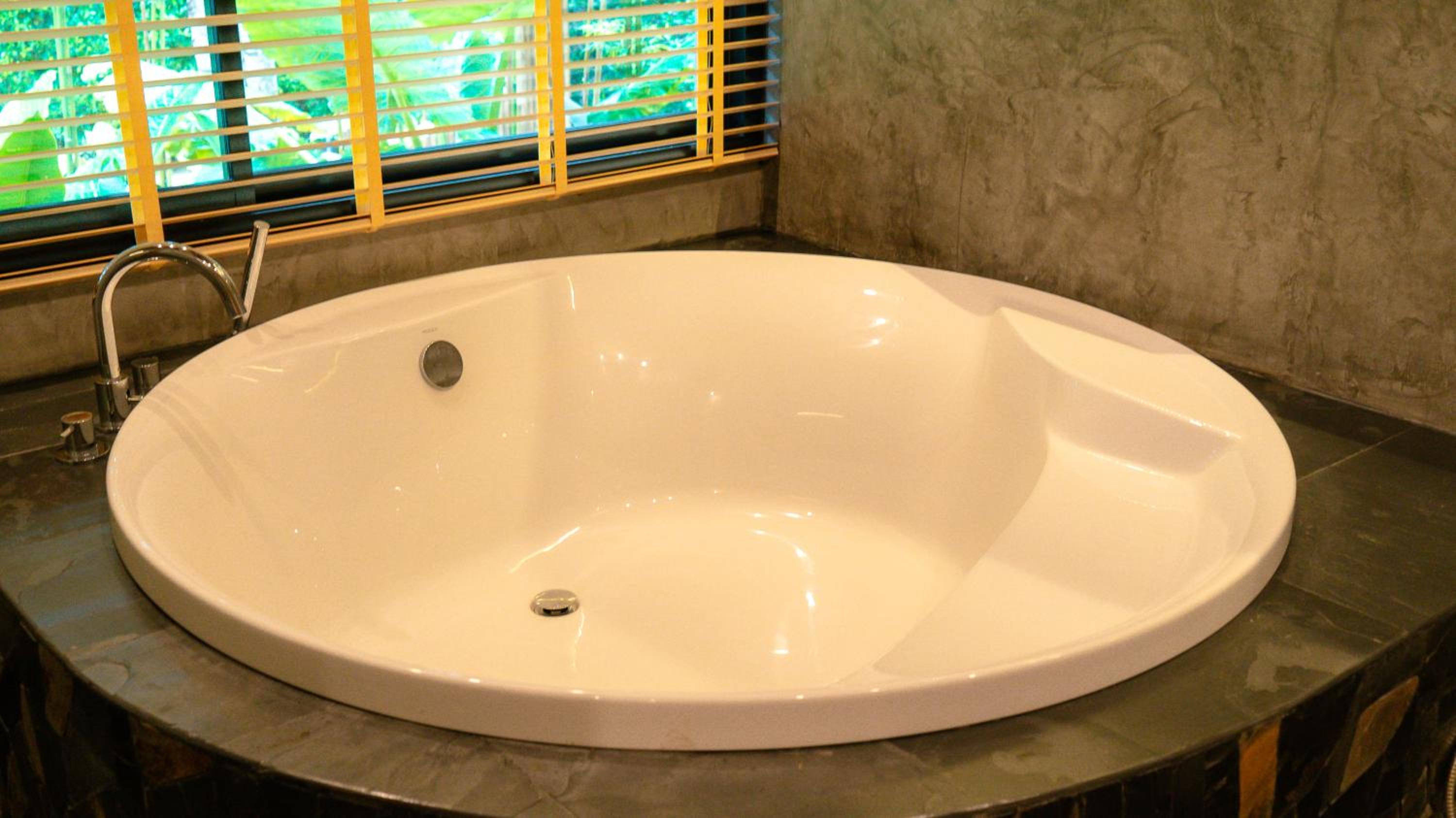 Jacuzzi