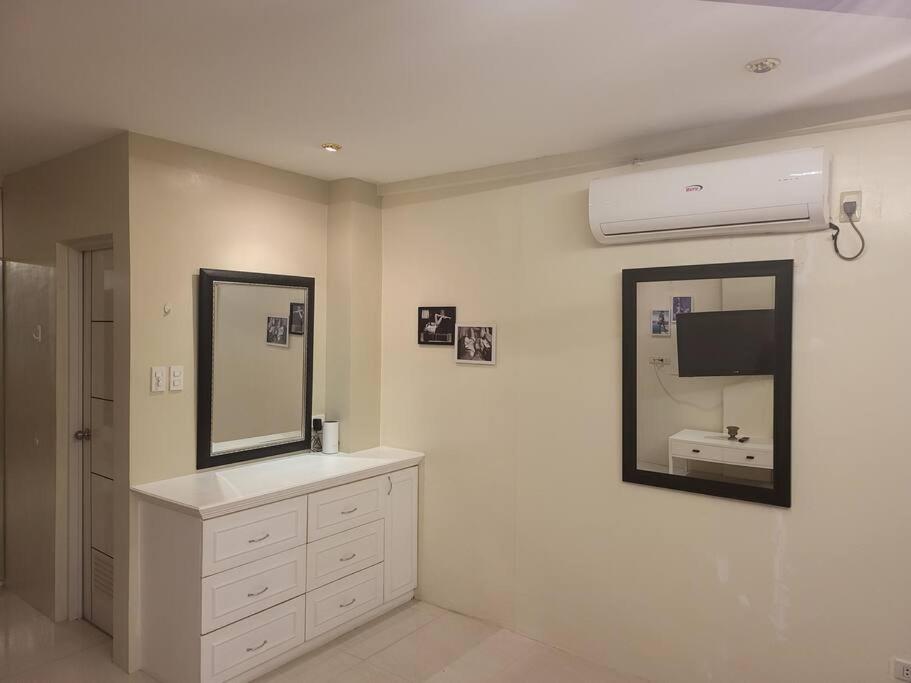 Sheryll Escapes - Kandi Resort-type Spacious 1 BR loft with Netflix and free Housekeeping view 5