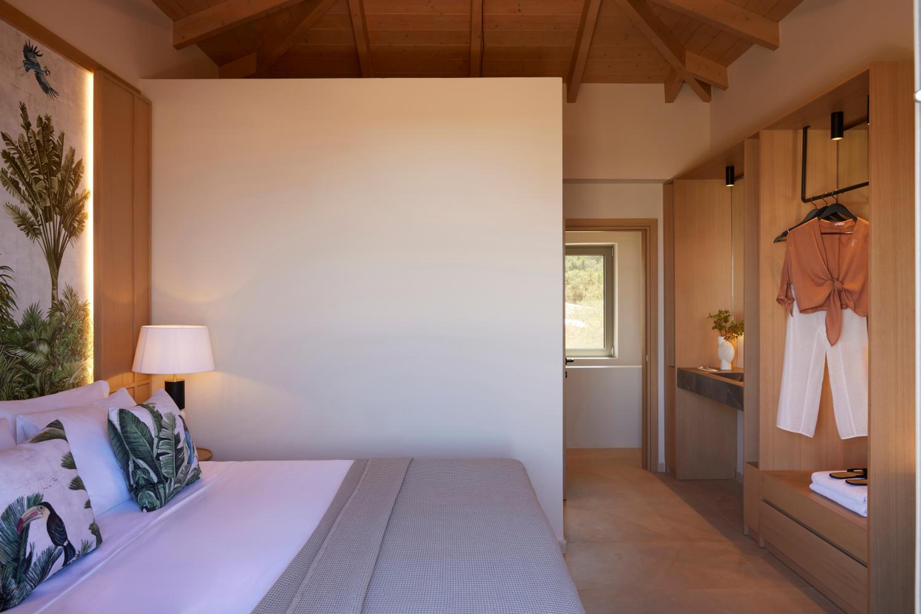 Photo 77