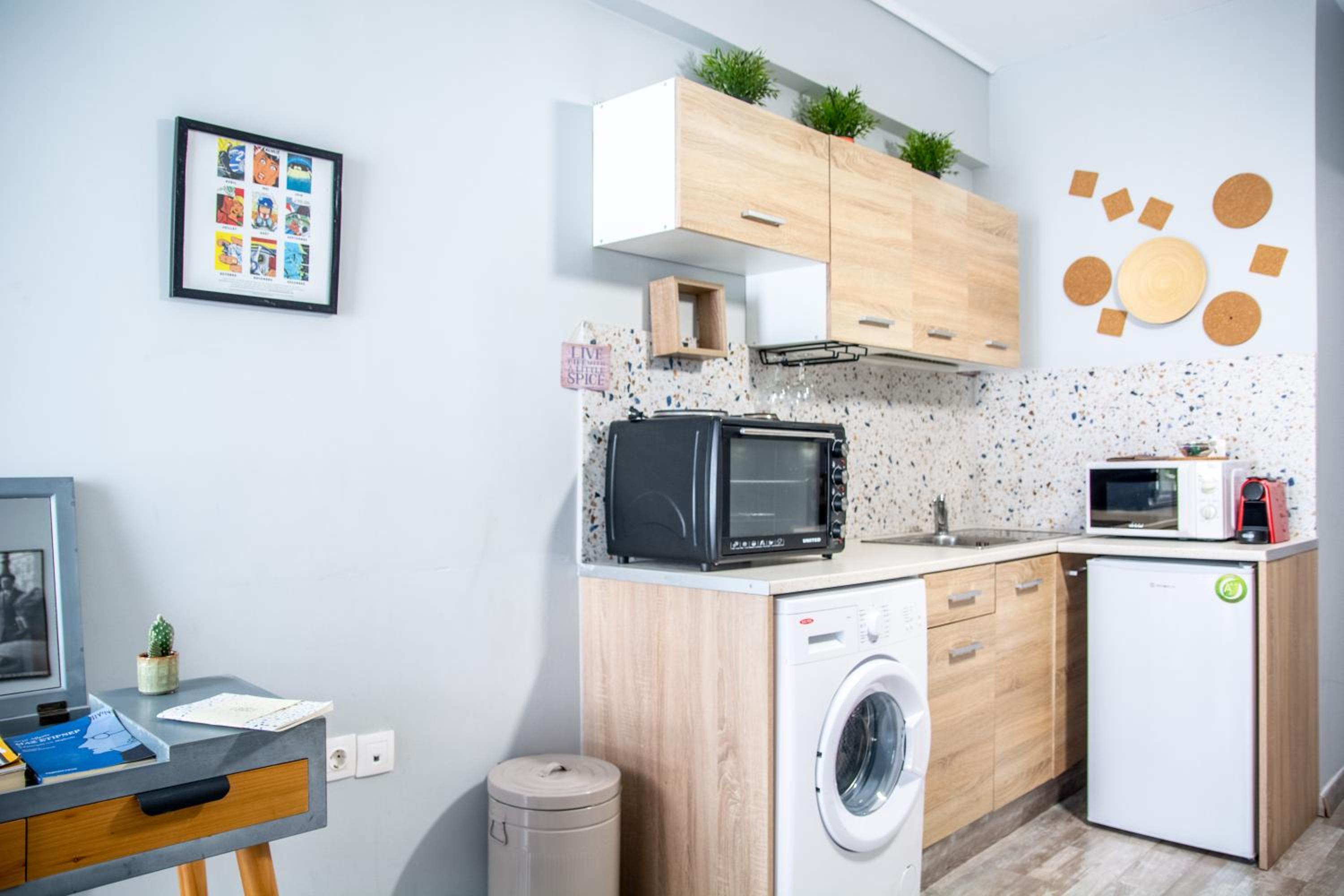 Ermou 18 Mosaics boutique apartment