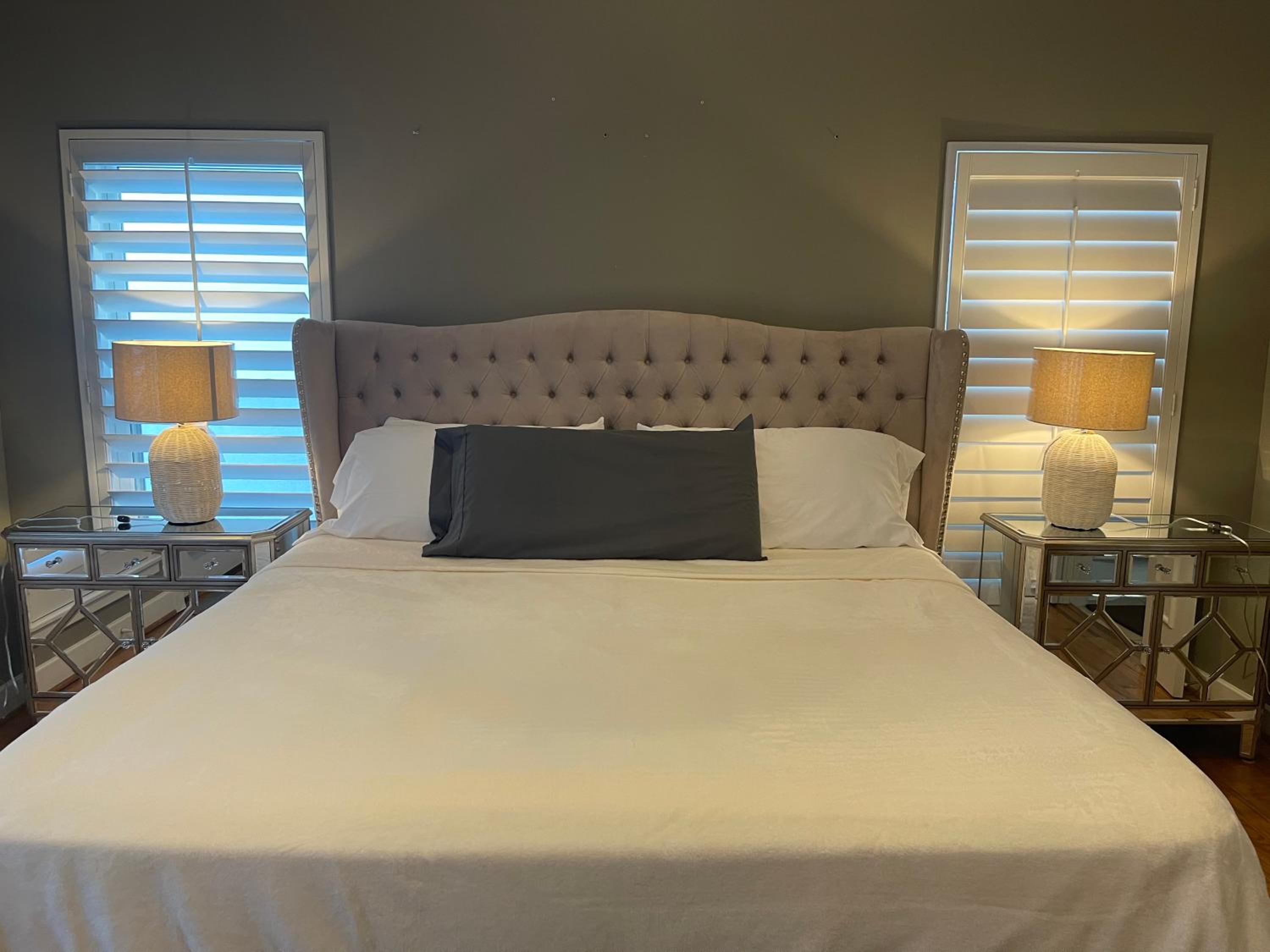 WANDERLUST villa near GALLERIA MALL