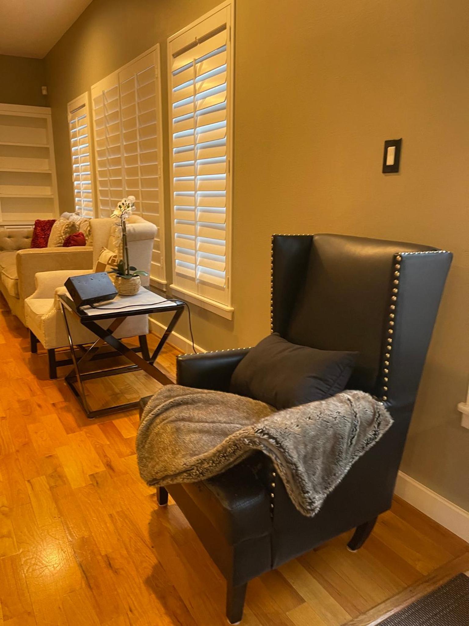 WANDERLUST villa near GALLERIA MALL