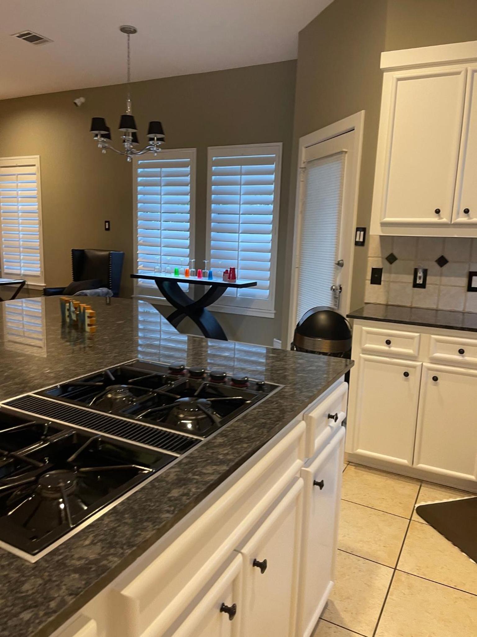 WANDERLUST villa near GALLERIA MALL