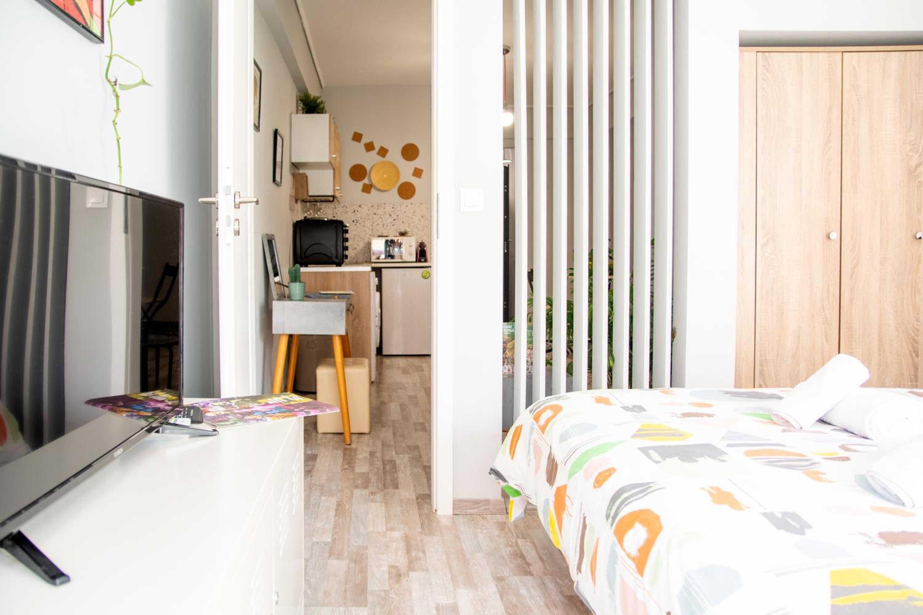 Ermou 18 Mosaics boutique apartment