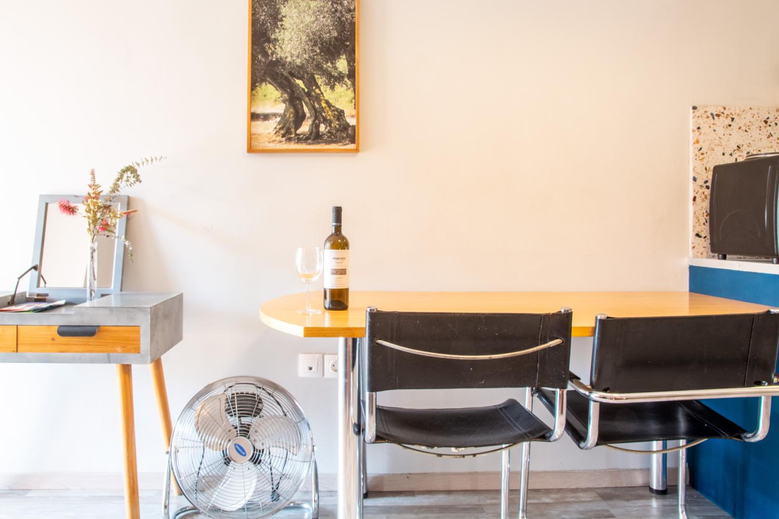 Ermou 18 Mosaics boutique apartment
