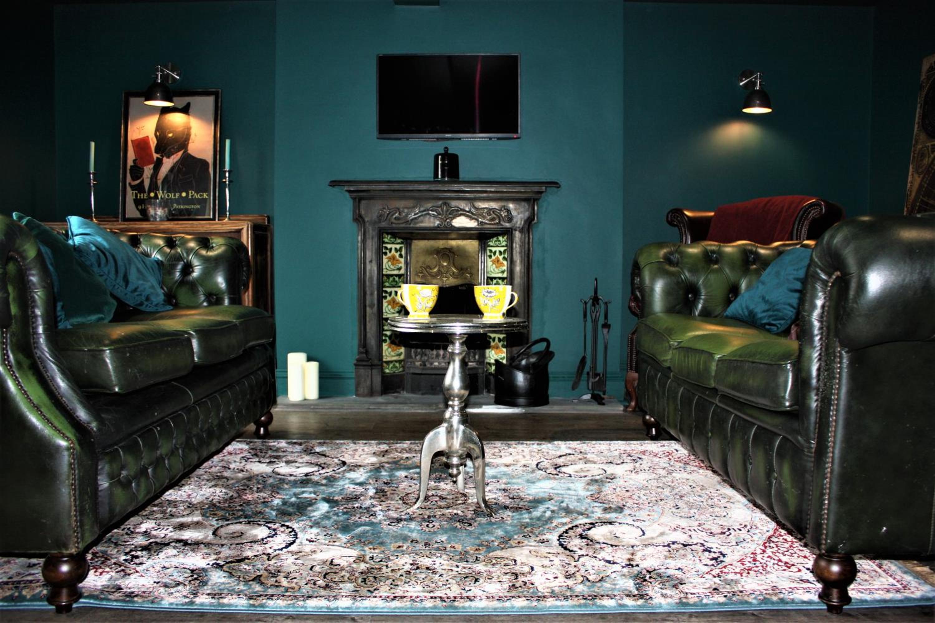 The Wolf's Den view 4