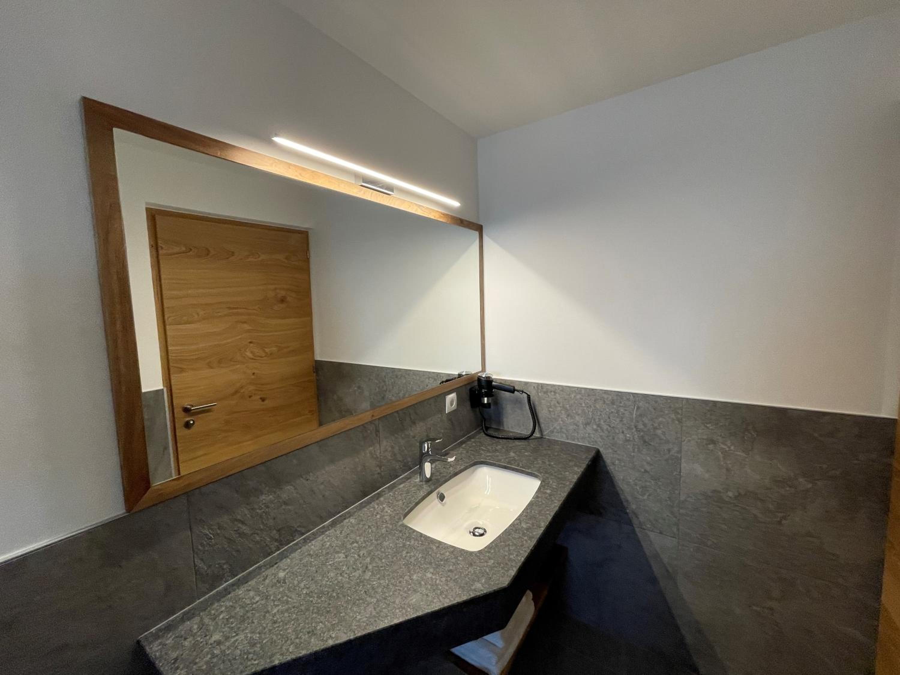 MESNERHOF CHALET - Ruhe, Rückzug & Südtiroler Charme mit kostenlosem Parken in der Tiefgarage