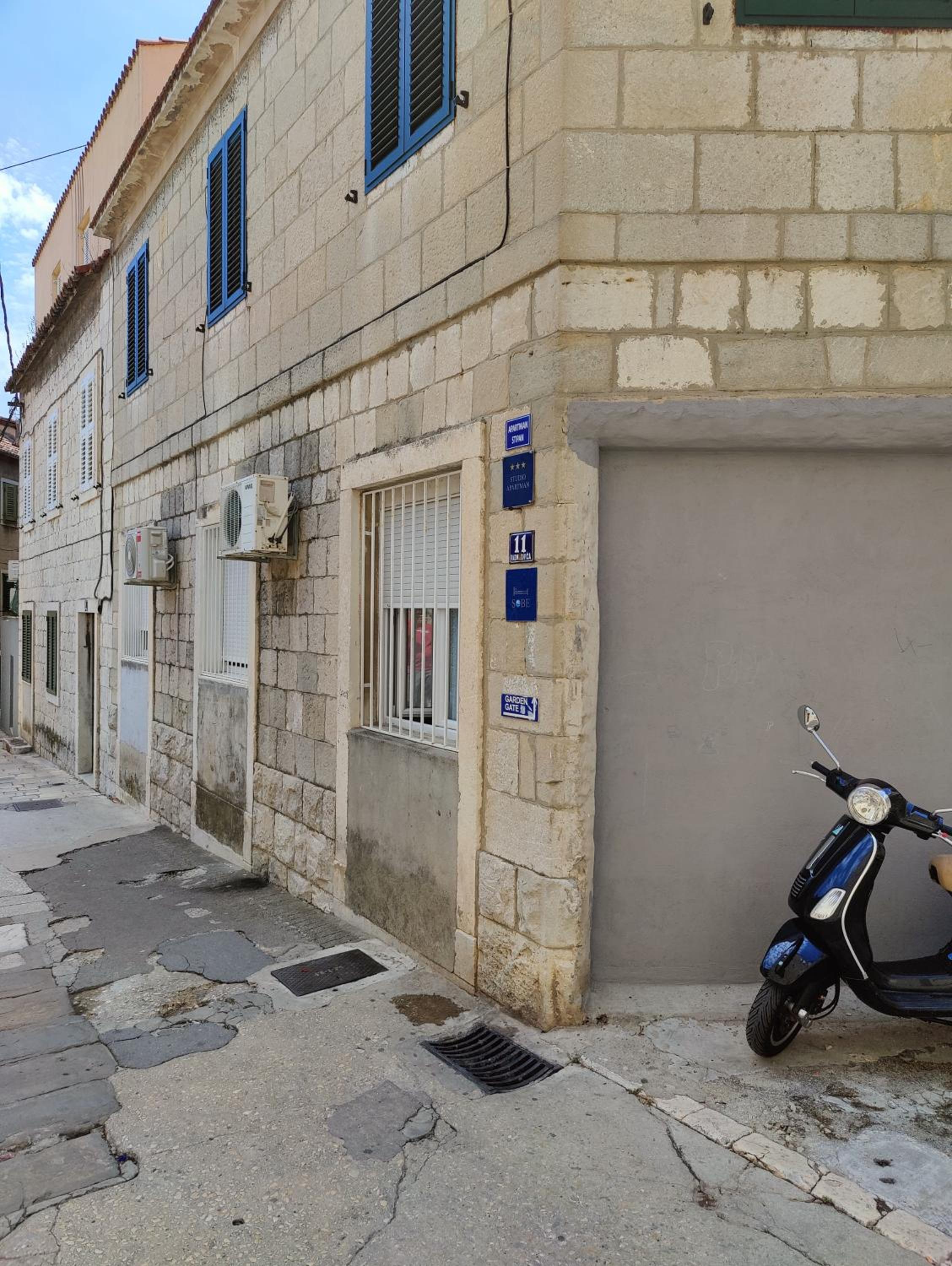 Photo 21