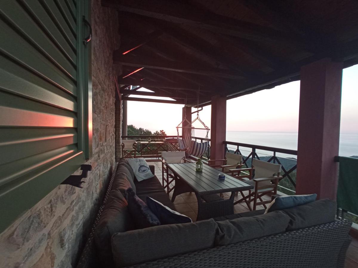 Villa Sklithro in the Heart of the Forest with Magnificent View of the Sea Just 10 Minutes from It view 3