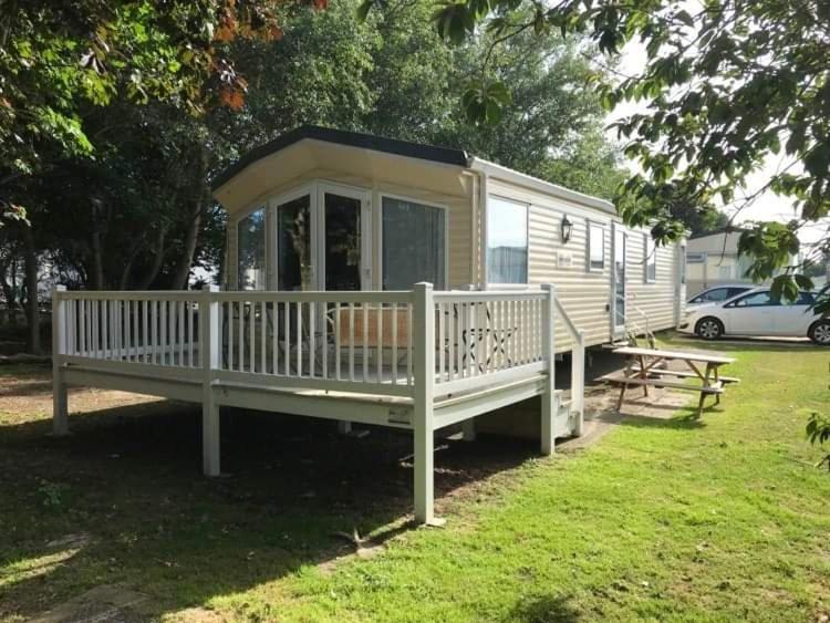 The Winchester luxury pet friendly caravan on Broadland Sands holiday park between Lowestoft and Great Yarmouth view 3