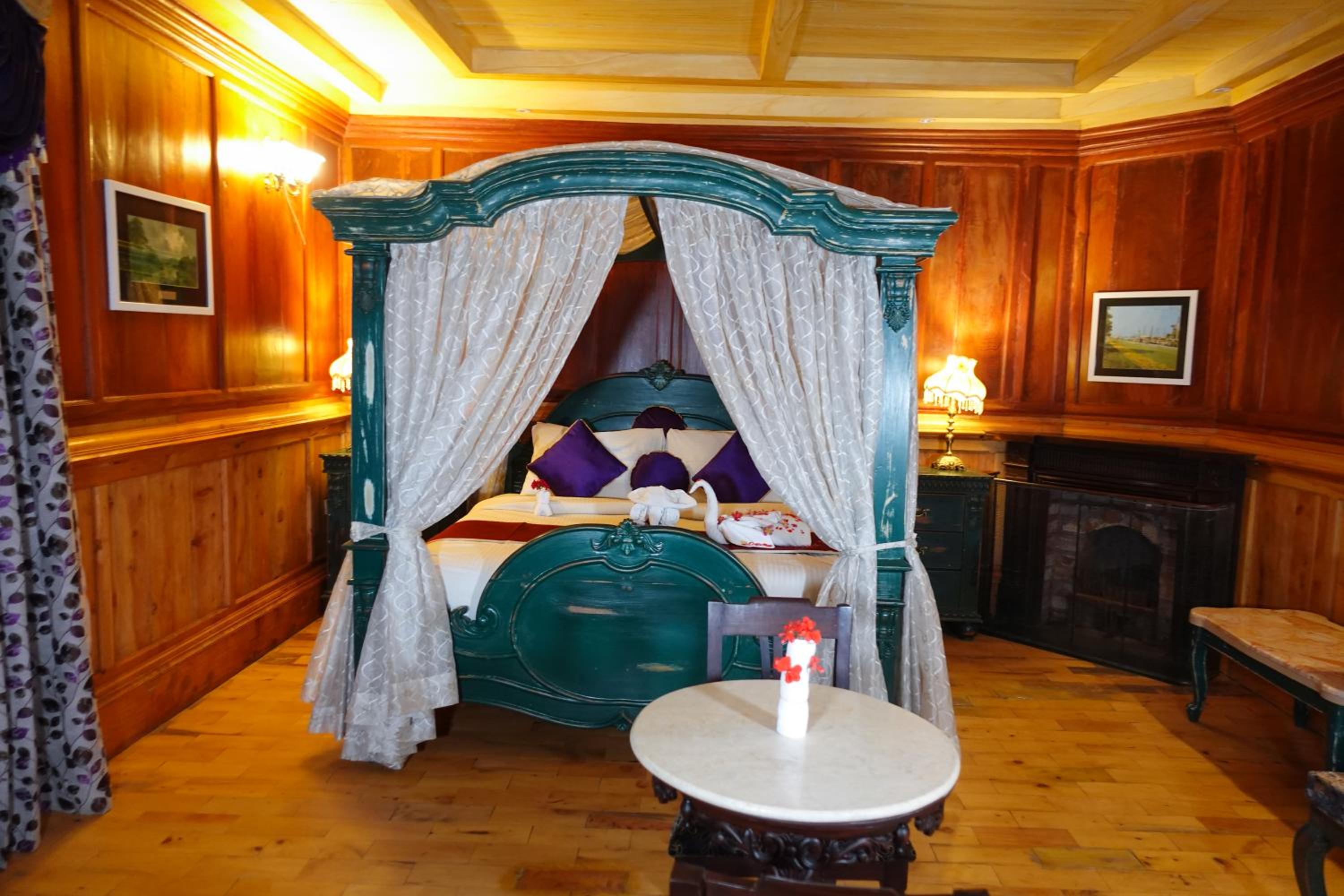 West Downs - The Heritage Resort