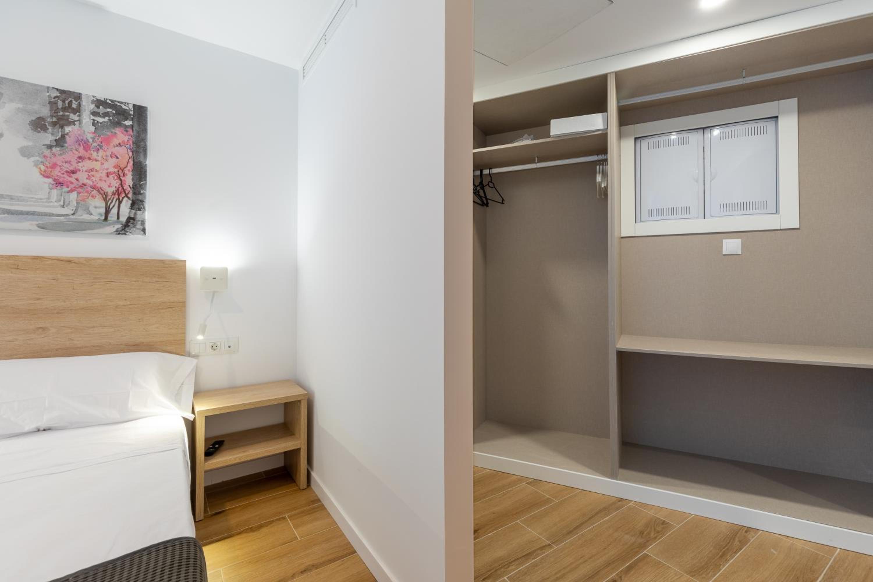 Travel Habitat Alameda Suites.