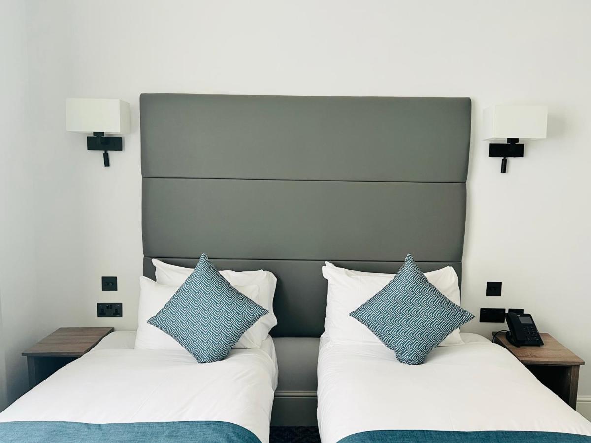 The J Hyde Park 22