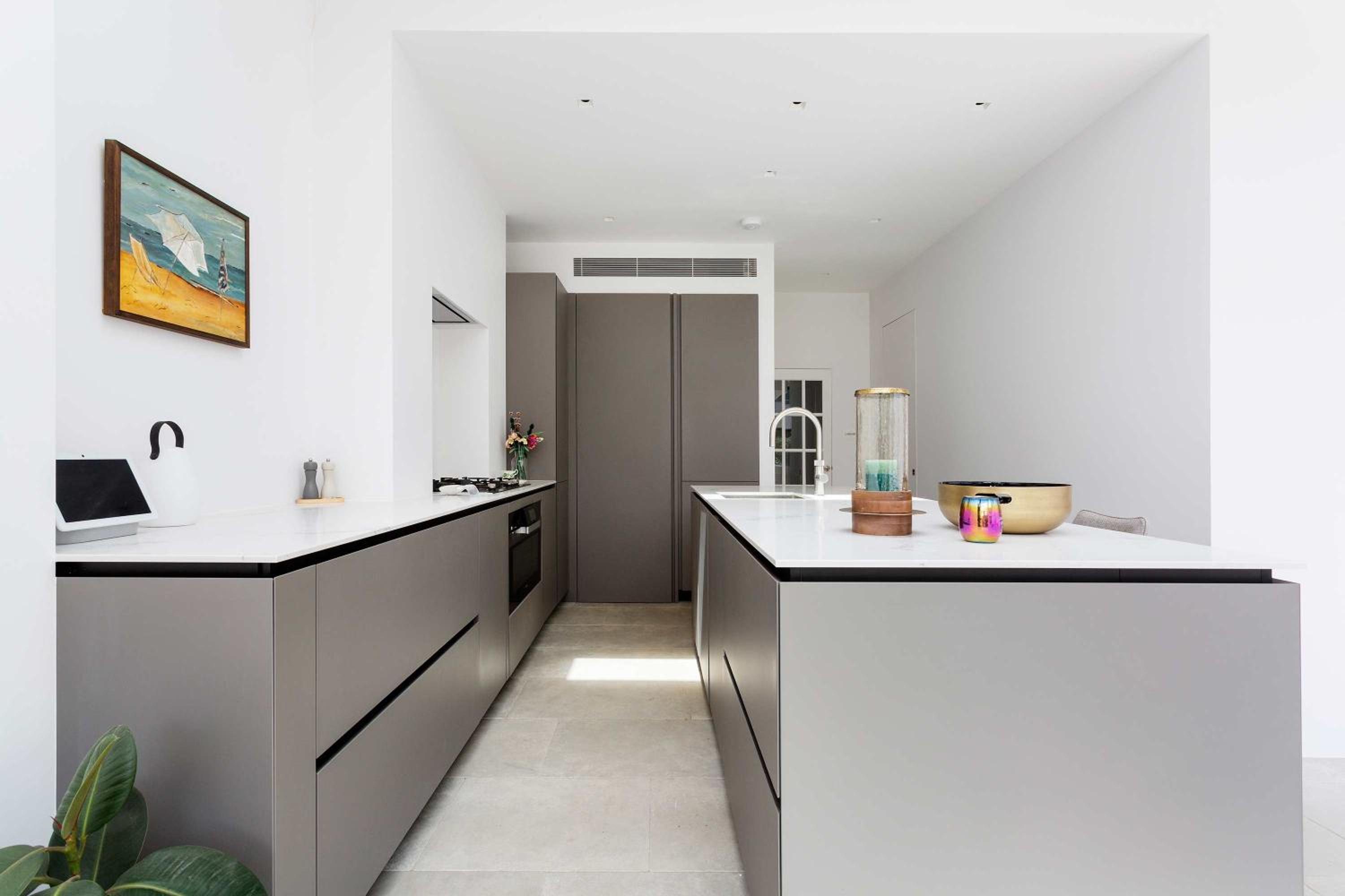 Veeve - Quartz House
