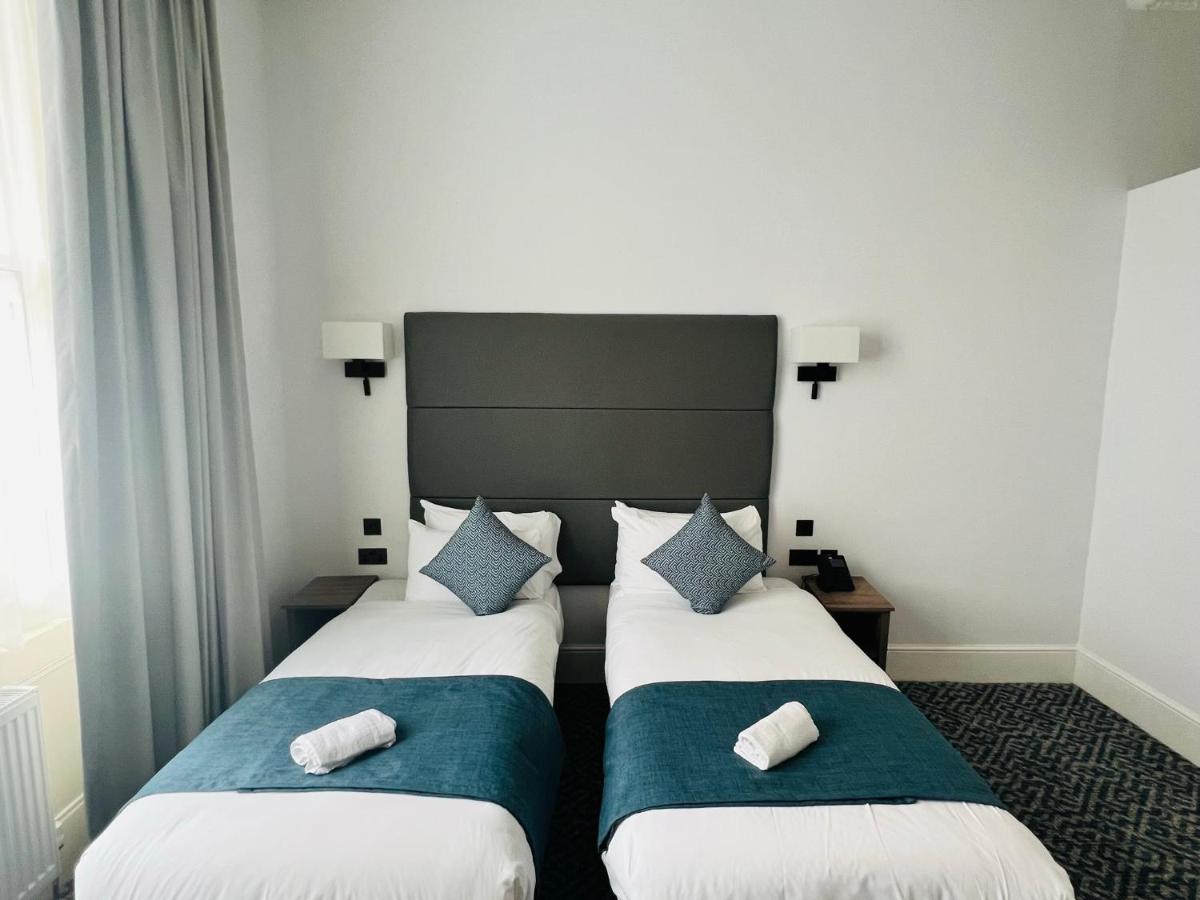 The J Hyde Park 24