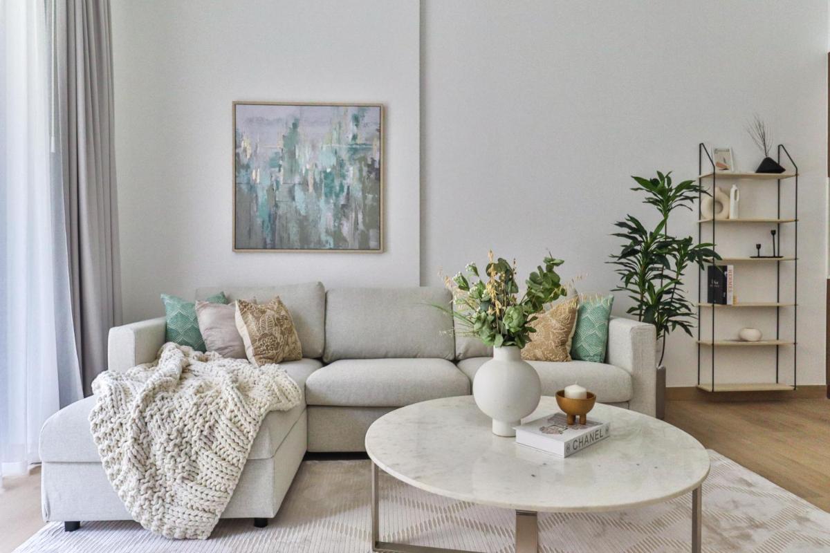 HiGuests - Stylish Apt With Stunning Beach Views and Pools
