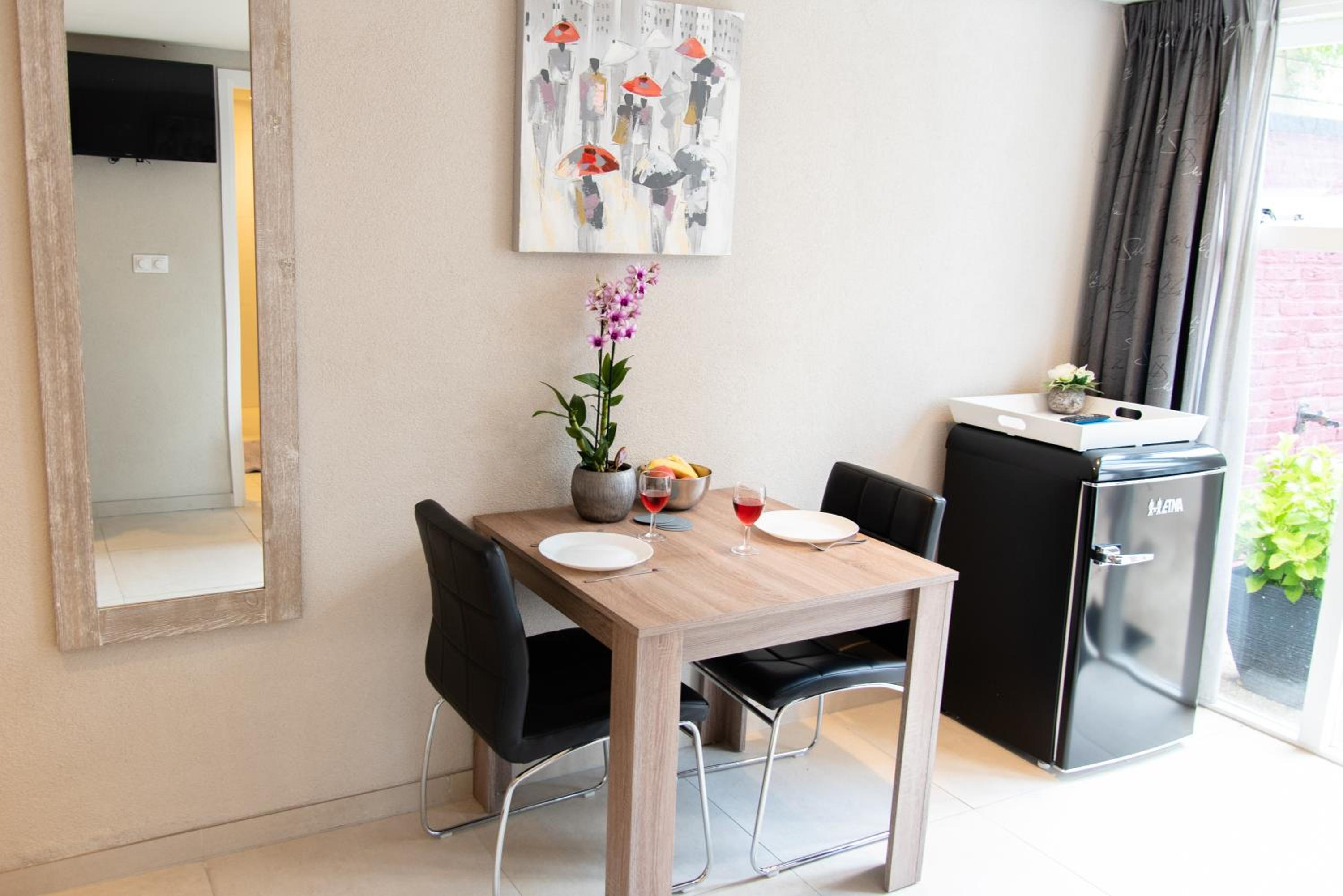 Studio Excellent 21