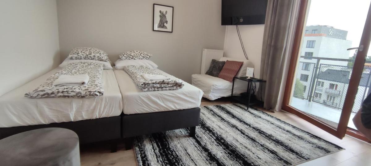 Labo Apartment Brylowska by EXPO XXI view 3