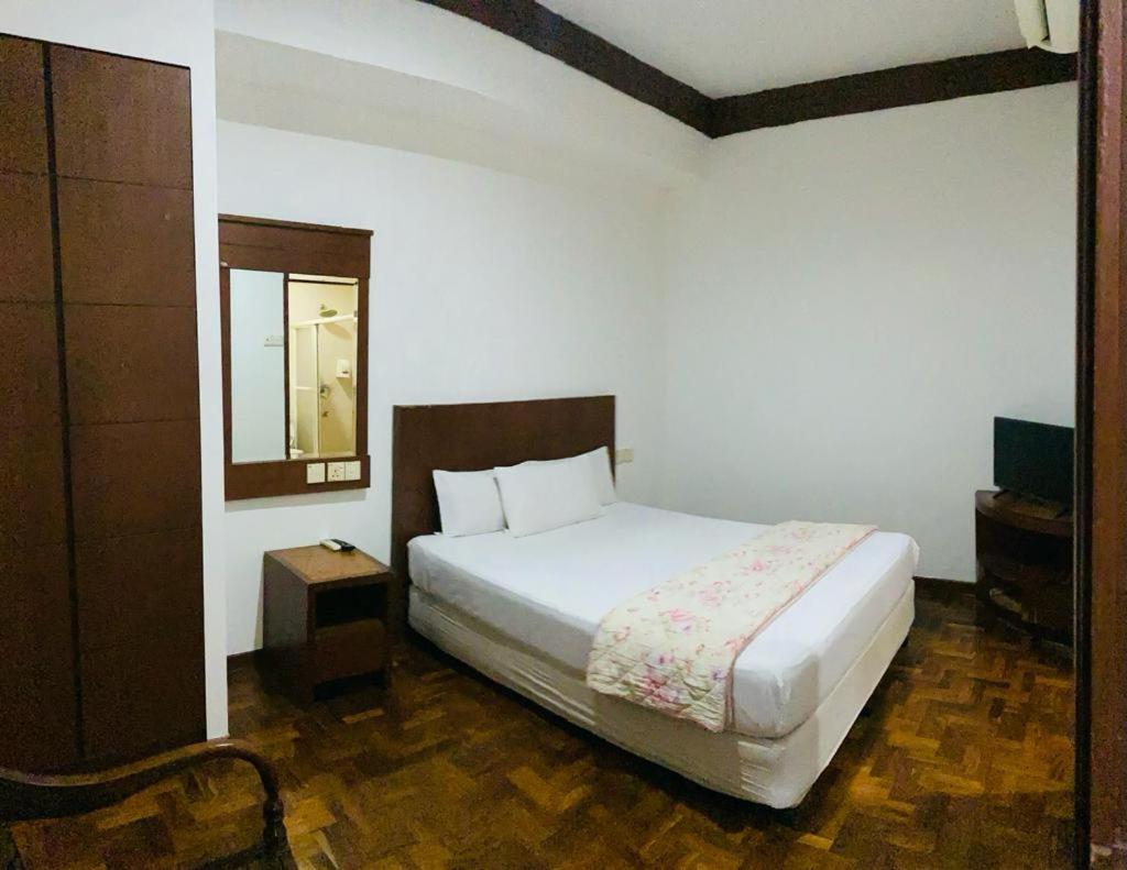 EE HOTEL Johor Jaya