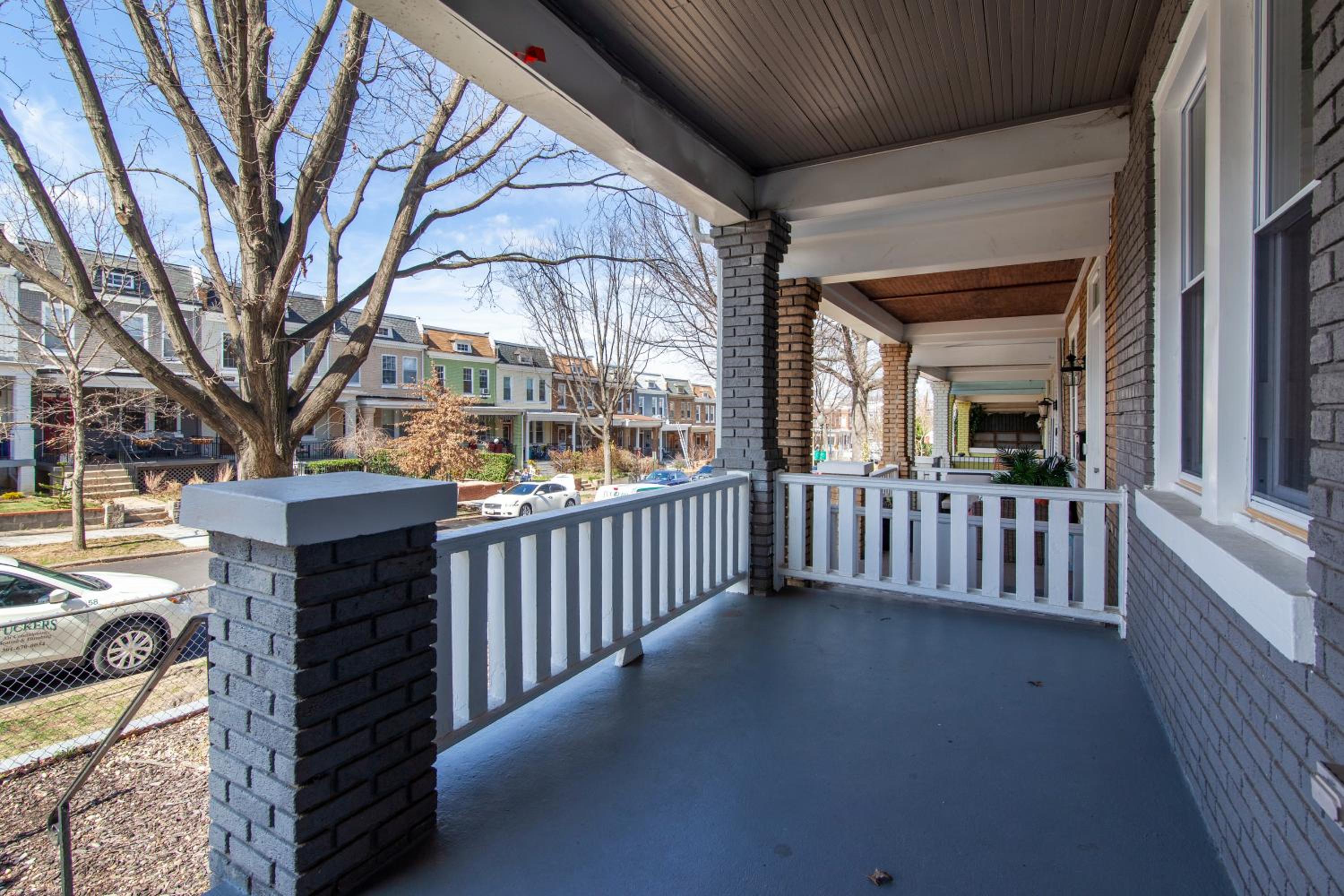 Spacious, Relaxing, 4 Bd 3.5 Ba Home In Petworth! — Washington